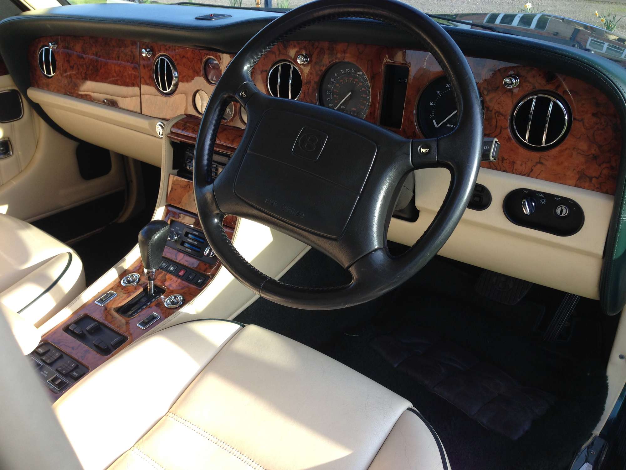 1996 Bentley Brooklands Saloon-Auction Lot