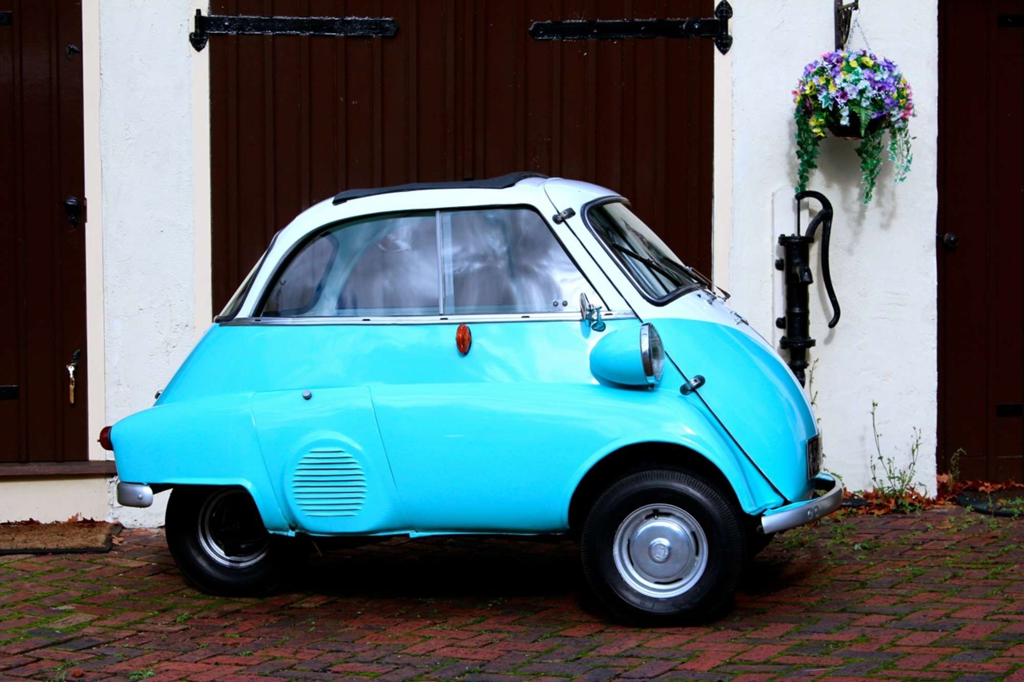 1962 BMW Isetta-Sold