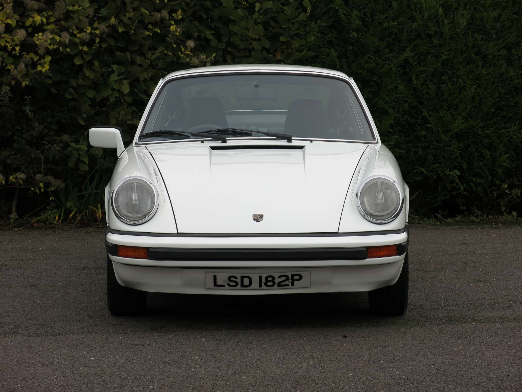 1976 Porsche 911 2.7 Coupe-Sold