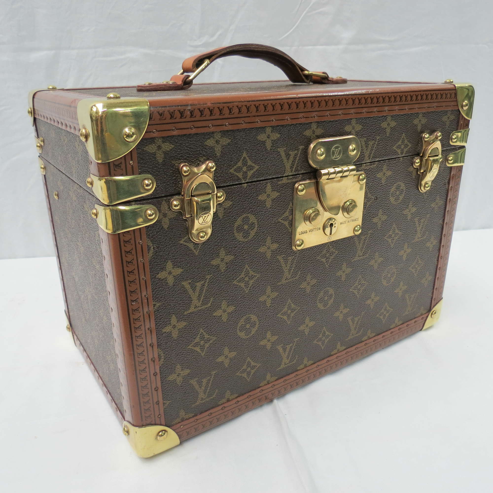 A Louis Vuitton Ladies Vanity Case-Sold