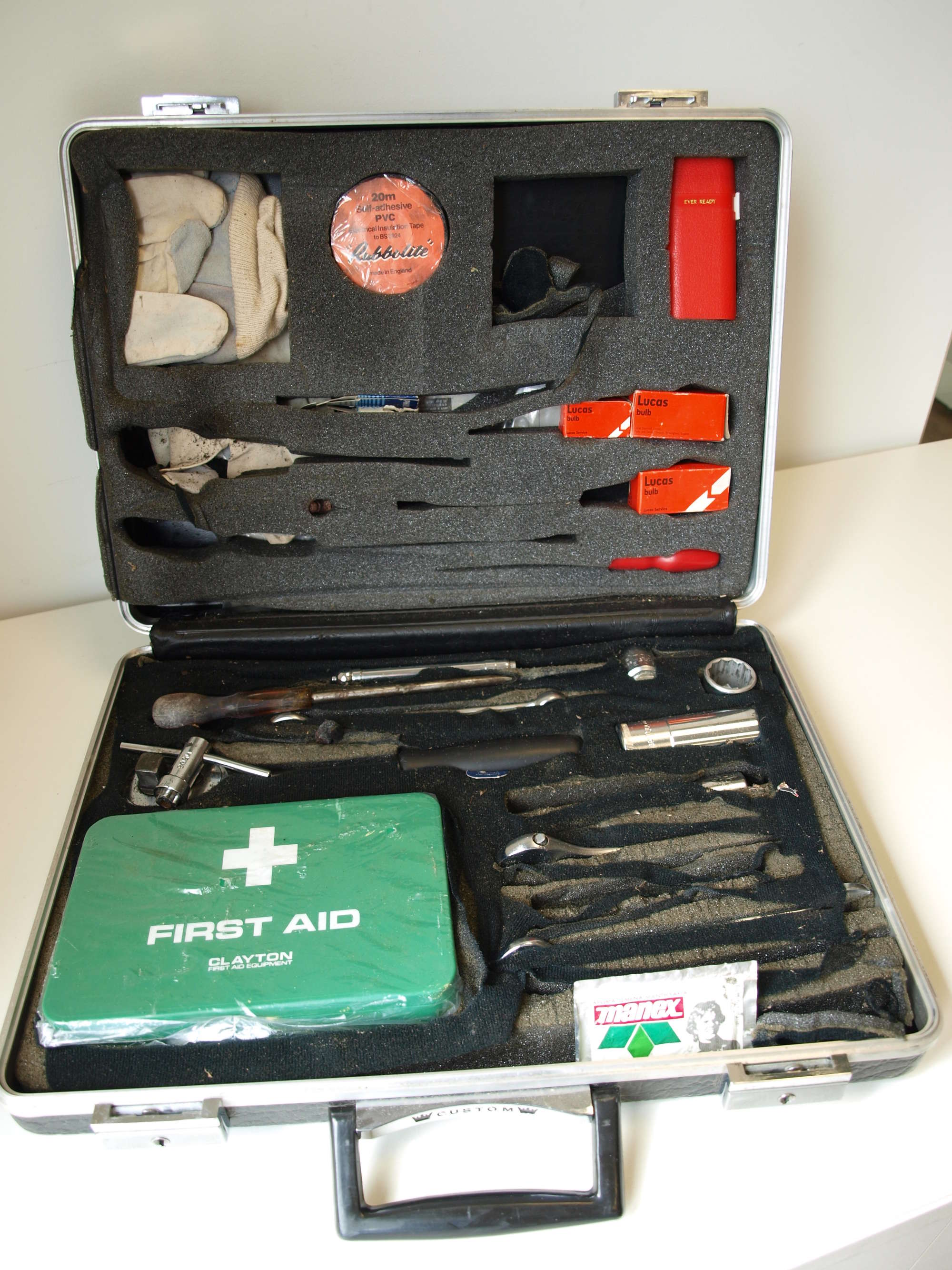 Aston Martin Lagonda Toolkit, part complete by Custom-Sold