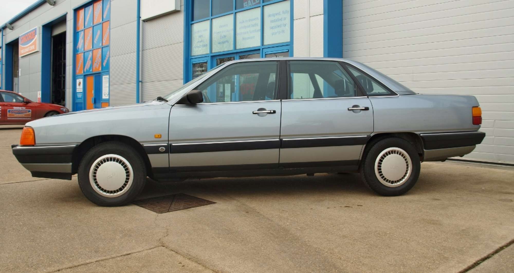 1987 Audi 100 CD Auto-Sold