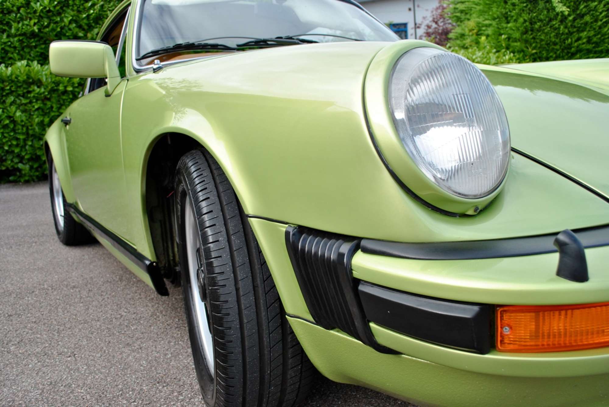 1977 Porsche 911 SC-Sold