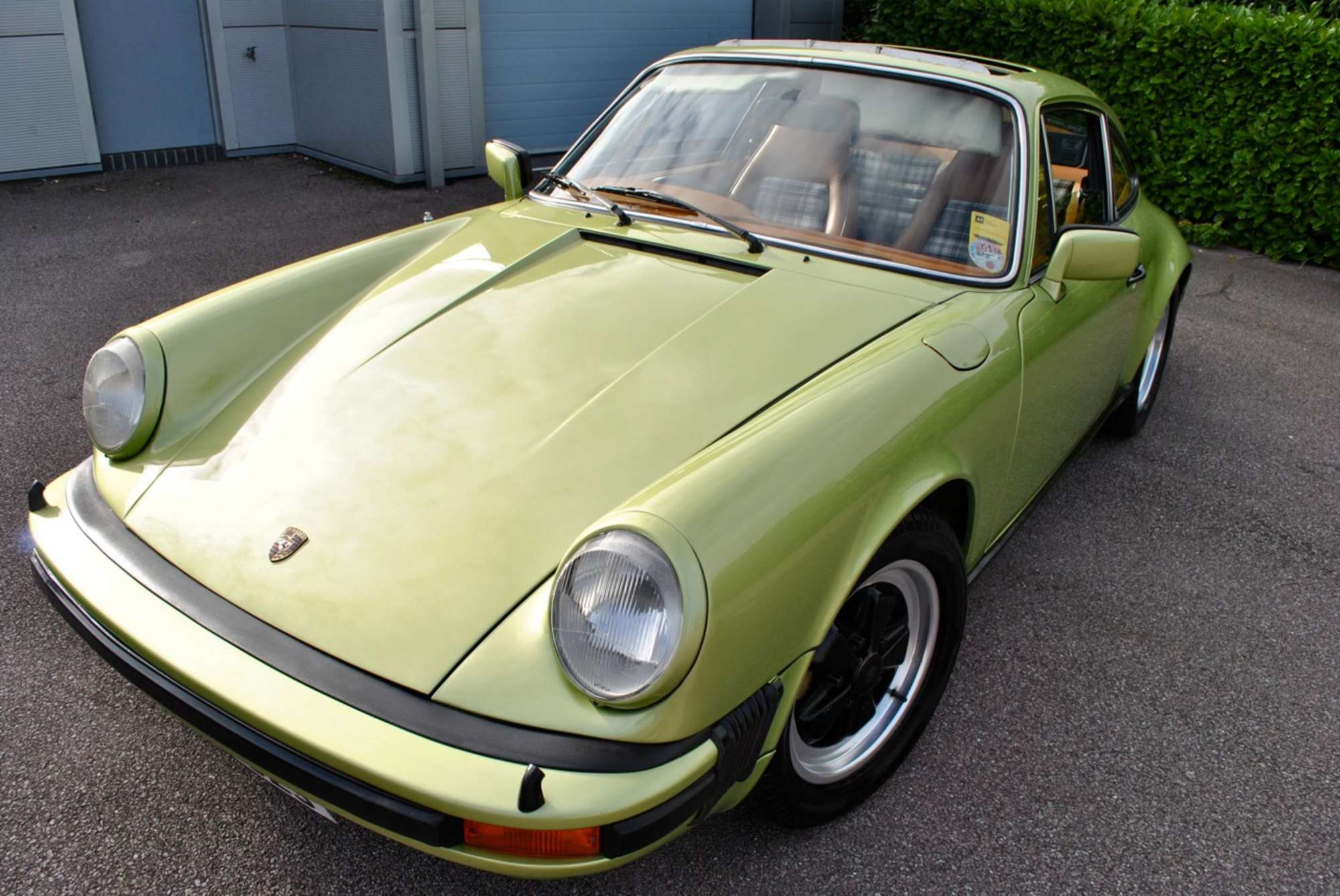 1977 Porsche 911 SC-Sold