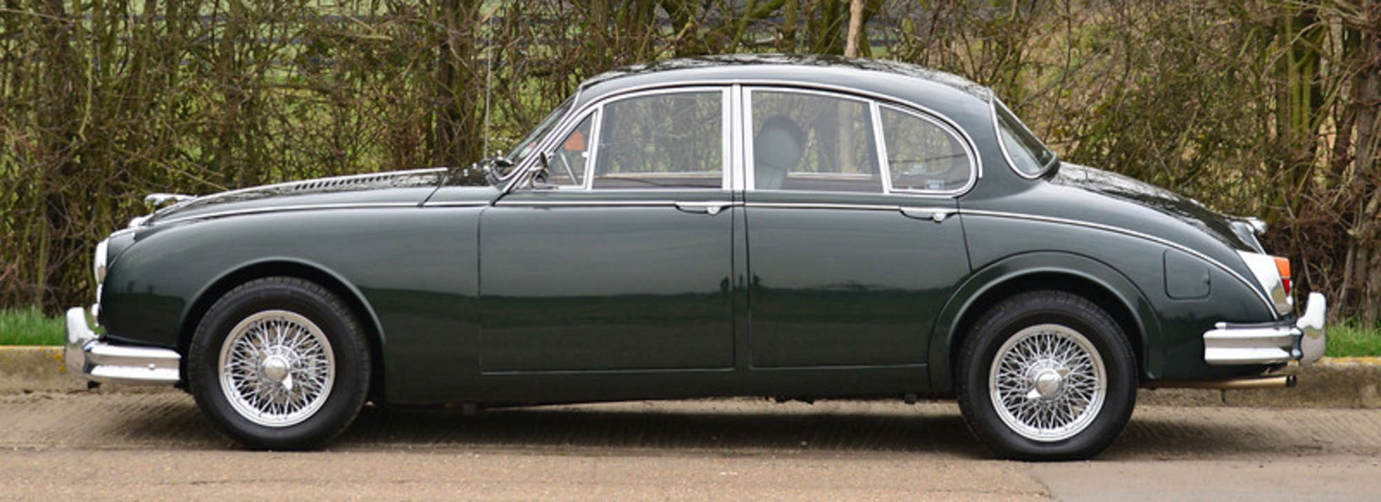 1960 Jaguar Mark II 3.8 Saloon-Auction Lot