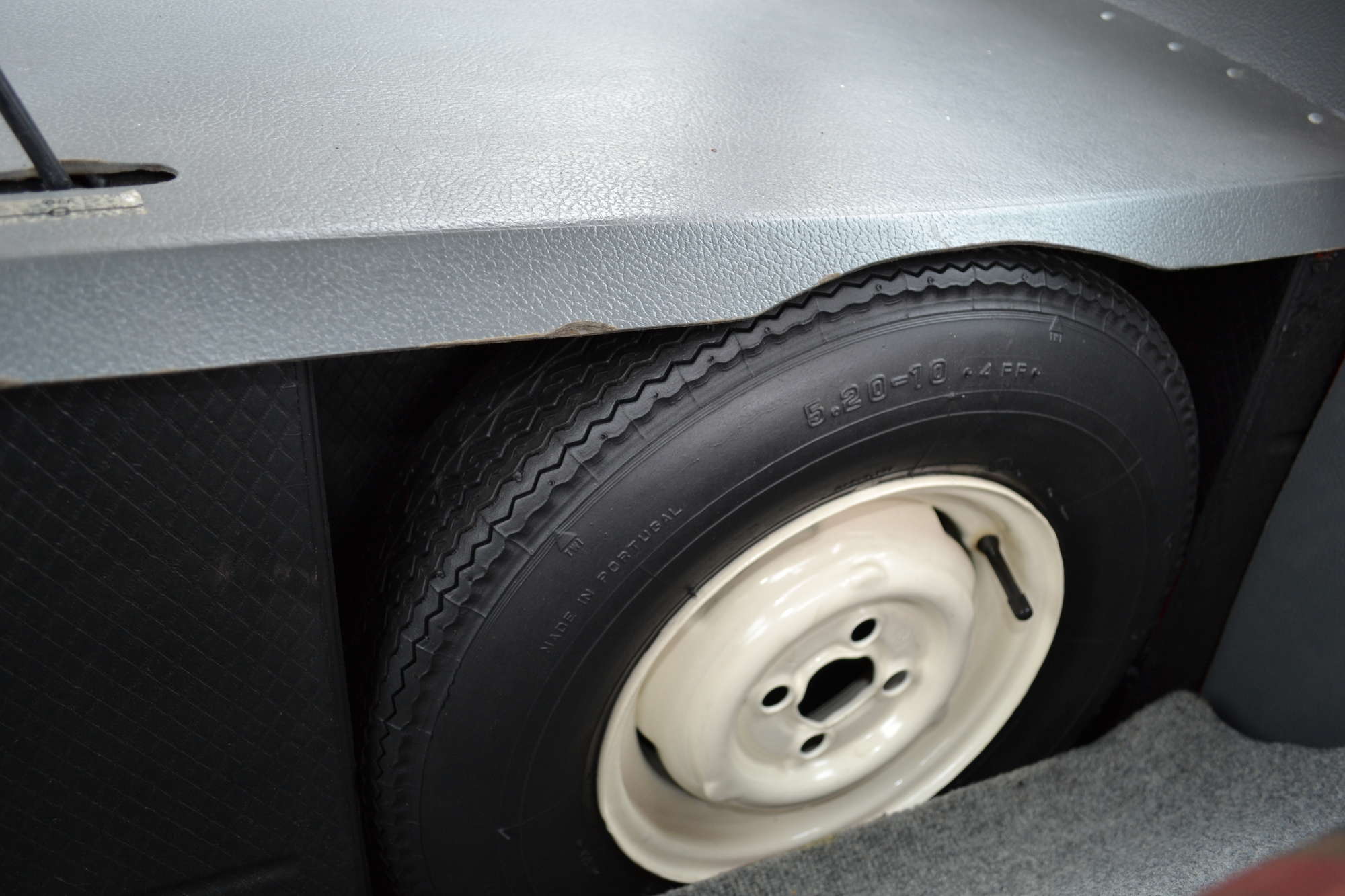 1959 BMW Isetta 300-Auction Lot