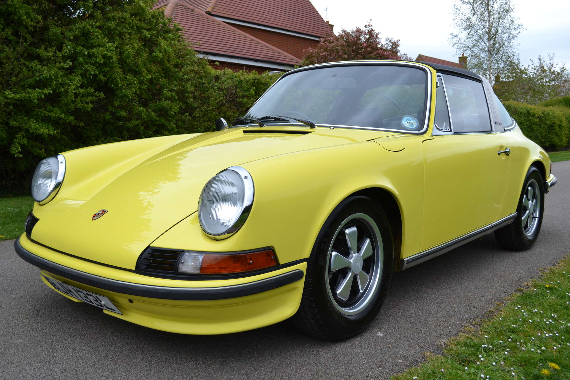 1973 Porsche 911 S 2.4 Targa-Sold