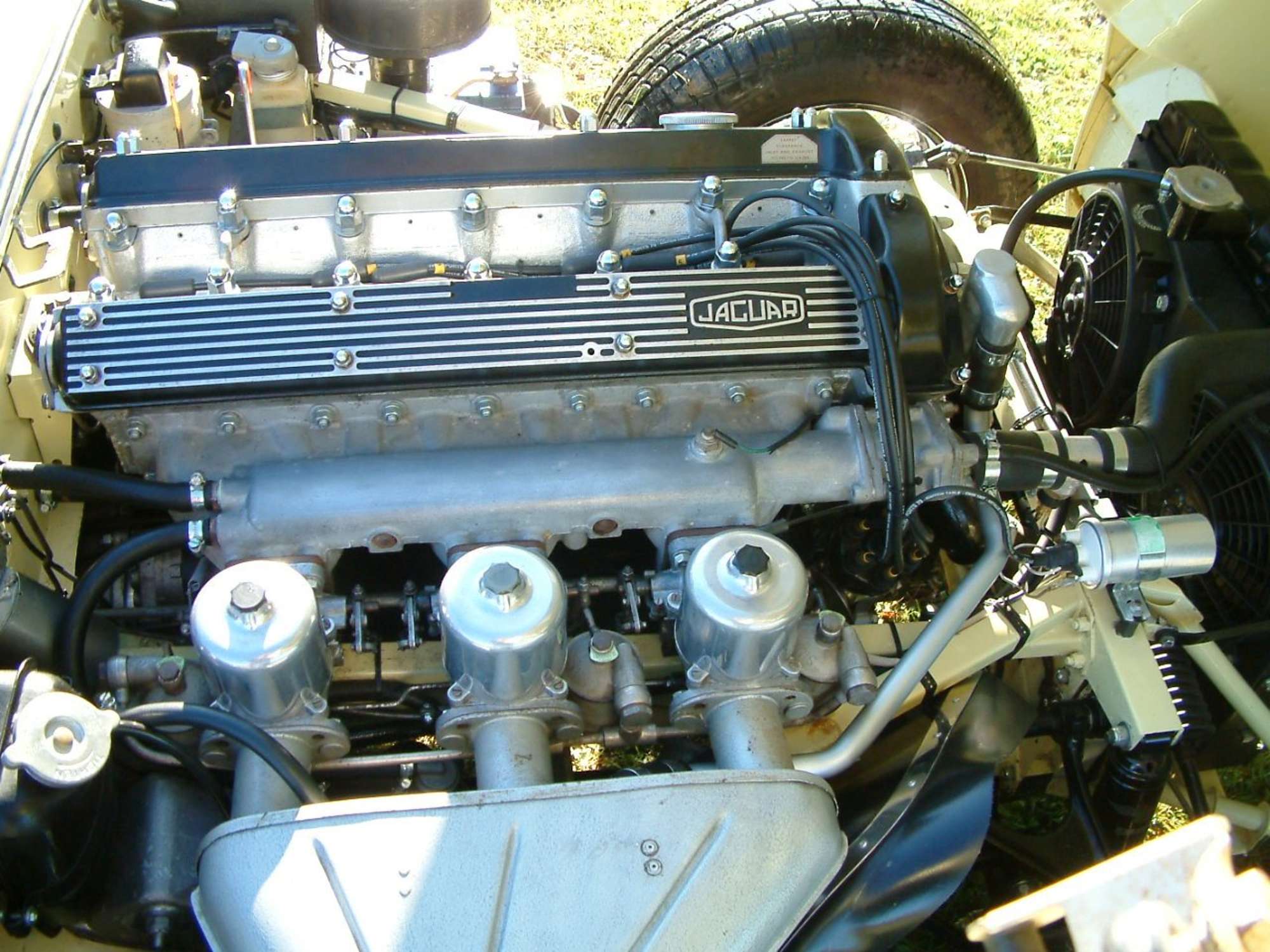 Jaguar E-Type Series II 4.2 Roadster (ex Eagle demonstrator)-Sold