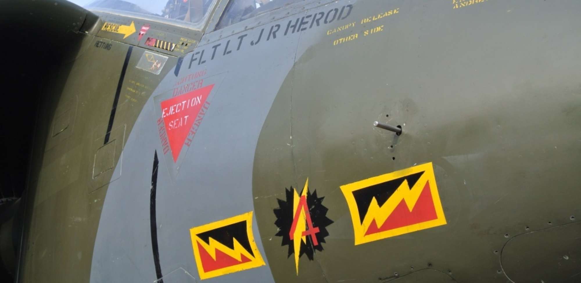 1976 Hawker Siddeley Harrier GR3 Jump Jet-Sold