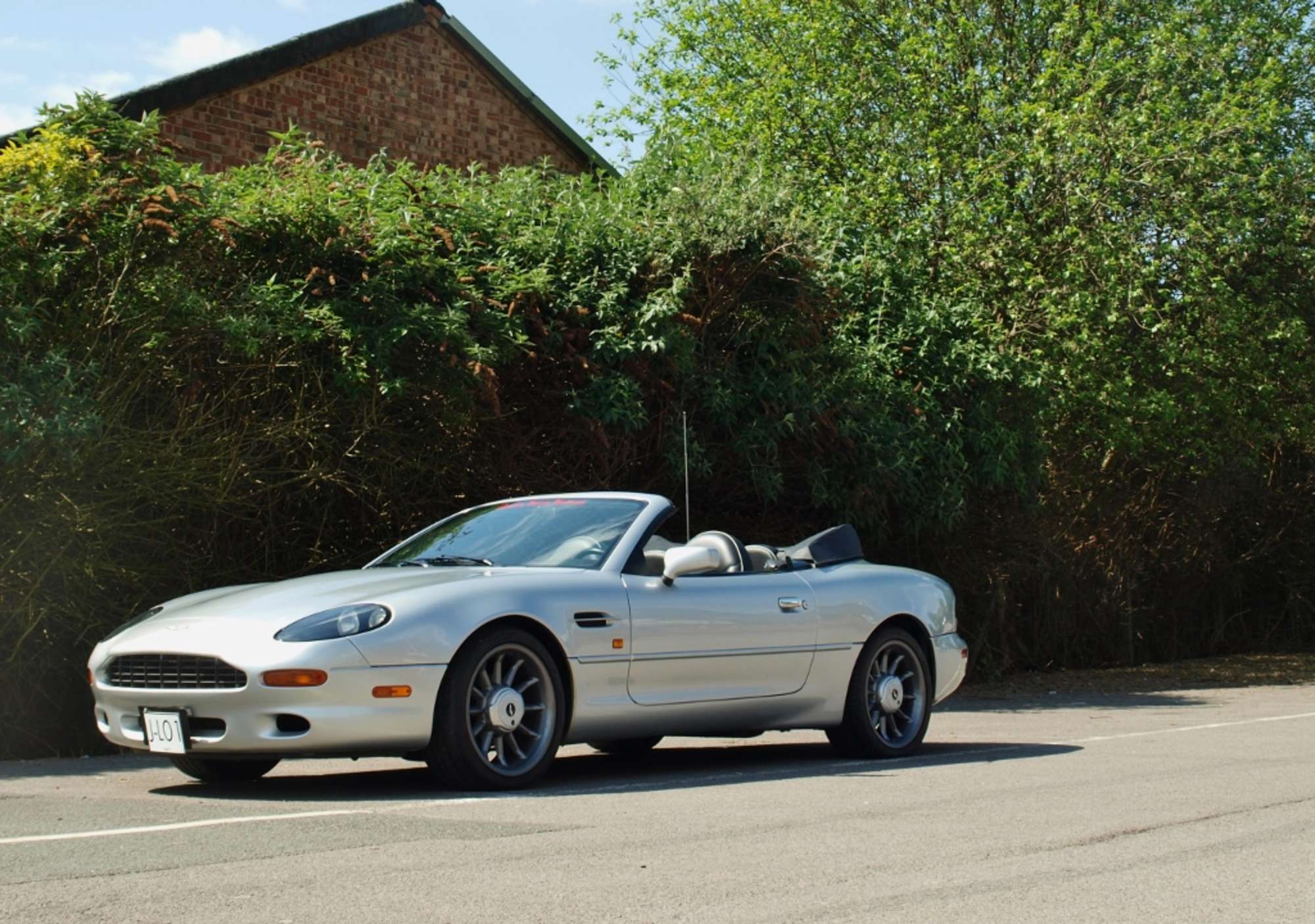 1998 Aston Martin DB7 Volante - Alfred Dunhill Limited Editi-Auction Lot