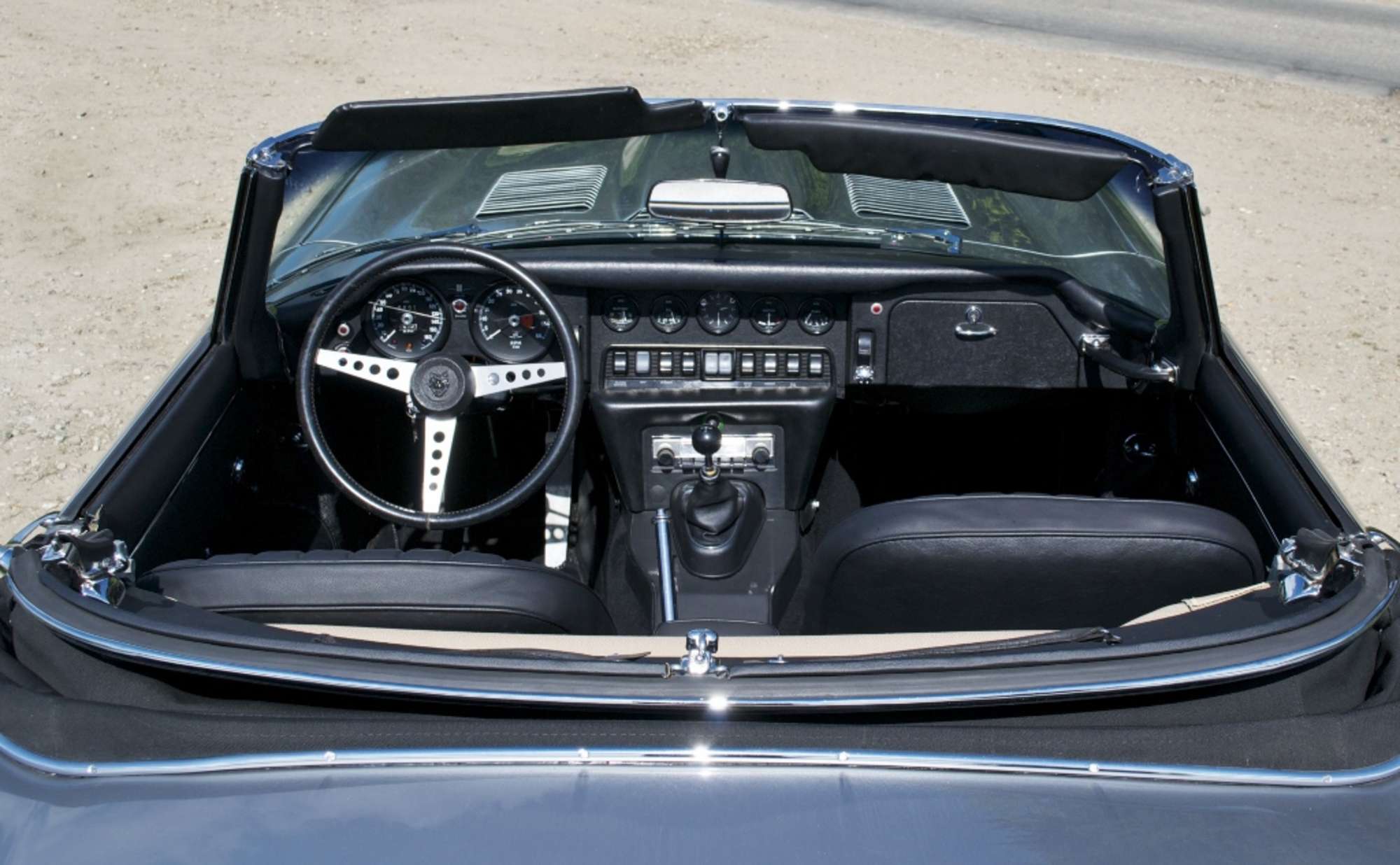 1969 Jaguar E-Type Series II 4.2 Roadster, Lefthand Drive-Auction Lot