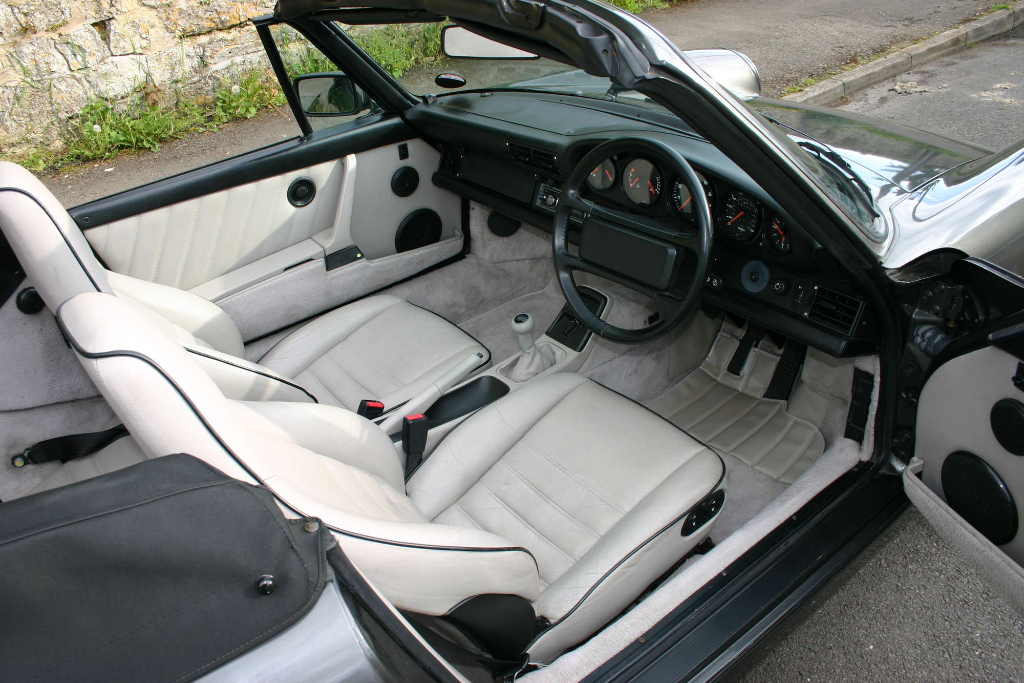 1990 Porsche 911 964 Cabriolet-Sold