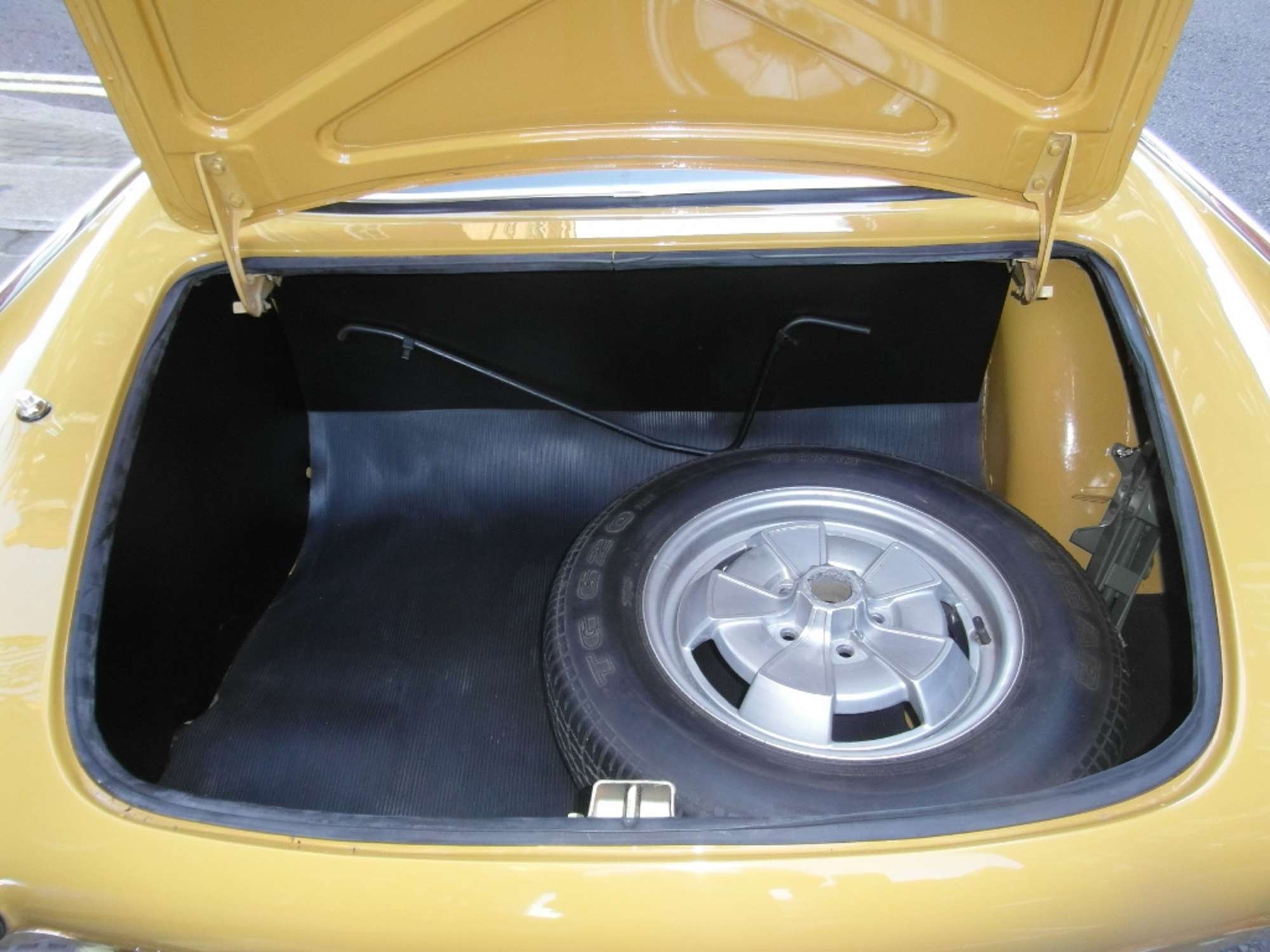 1972 Volvo P1800 Coupe to Concours Standard-Sold