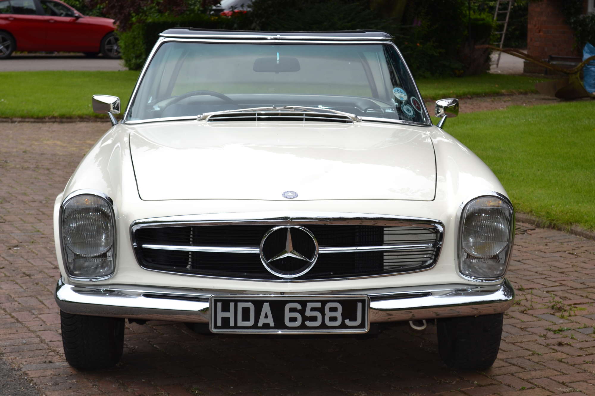 1970 Mercedes-Benz 280SL Pagoda Automatic-Sold