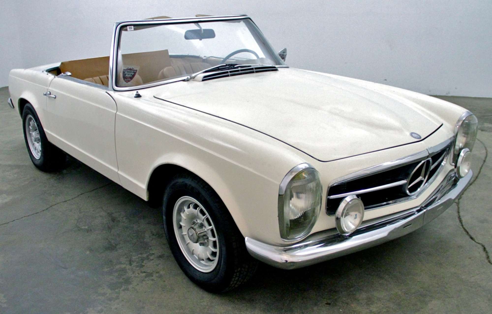 1968 Mercedes-Benz 280SL Pagoda California Coupe-Sold