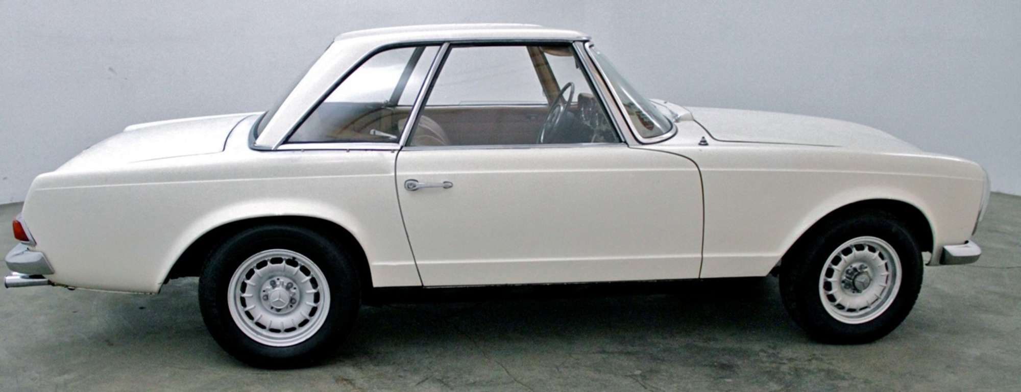 1968 Mercedes-Benz 280SL Pagoda California Coupe-Sold