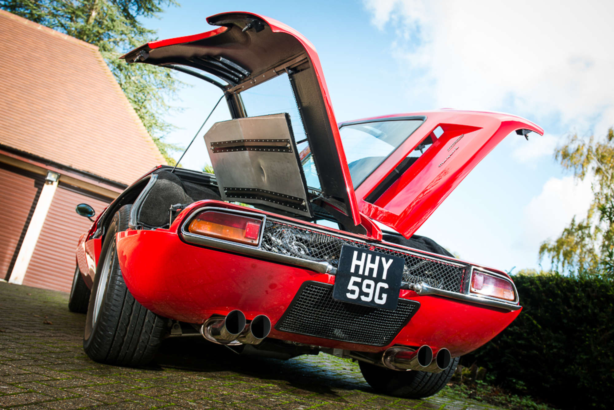 1969 DeTomaso Mangusta-Sold