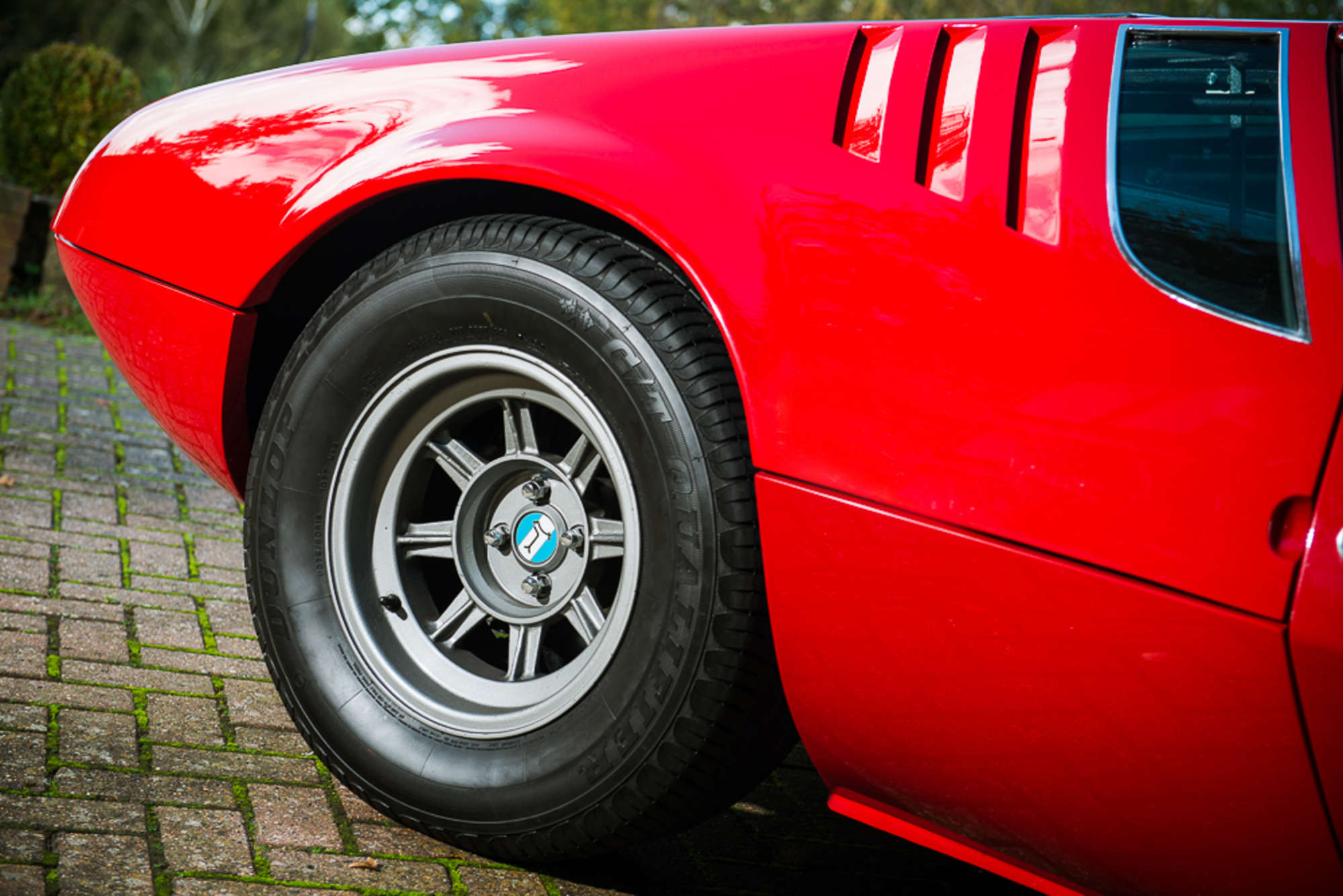 1969 DeTomaso Mangusta-Sold