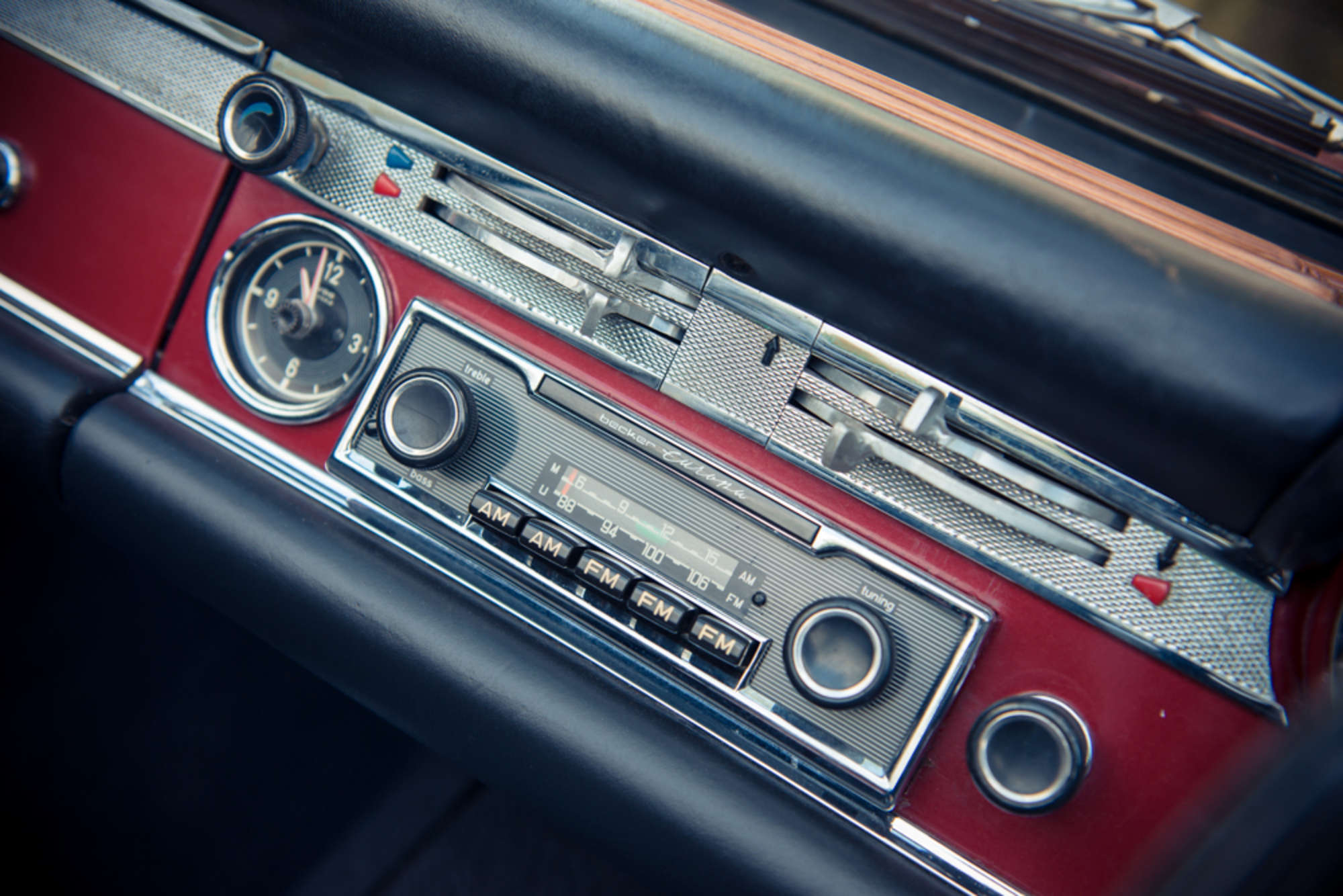 1969 Mercedes-Benz 280SL Pagoda-Sold