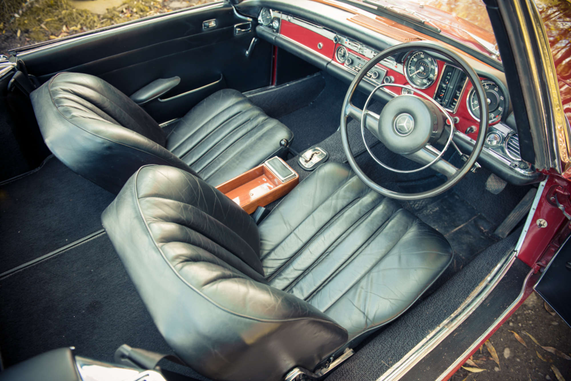 1969 Mercedes-Benz 280SL Pagoda-Sold