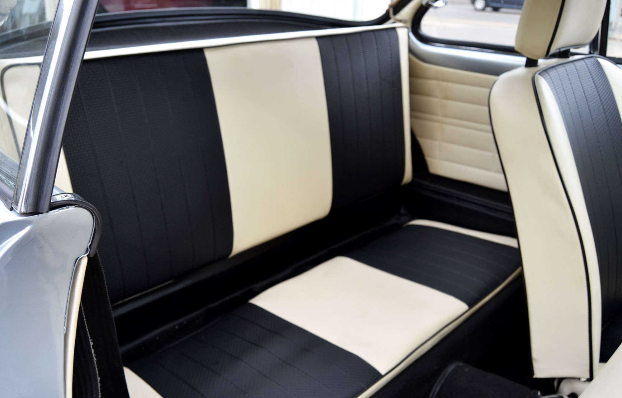 1971 Volkswagen Karmann Ghia-Sold