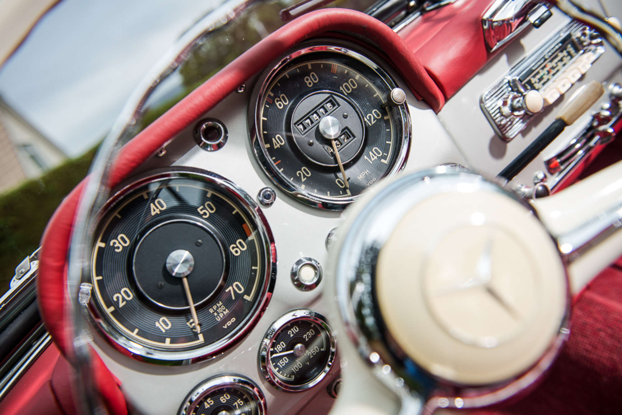 1955 Mercedes Benz 190 SL-Auction Lot