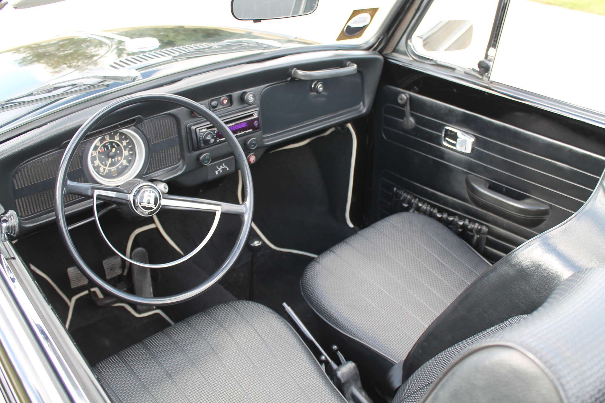 1971 Volkswagen Karmann Cabriolet-Sold