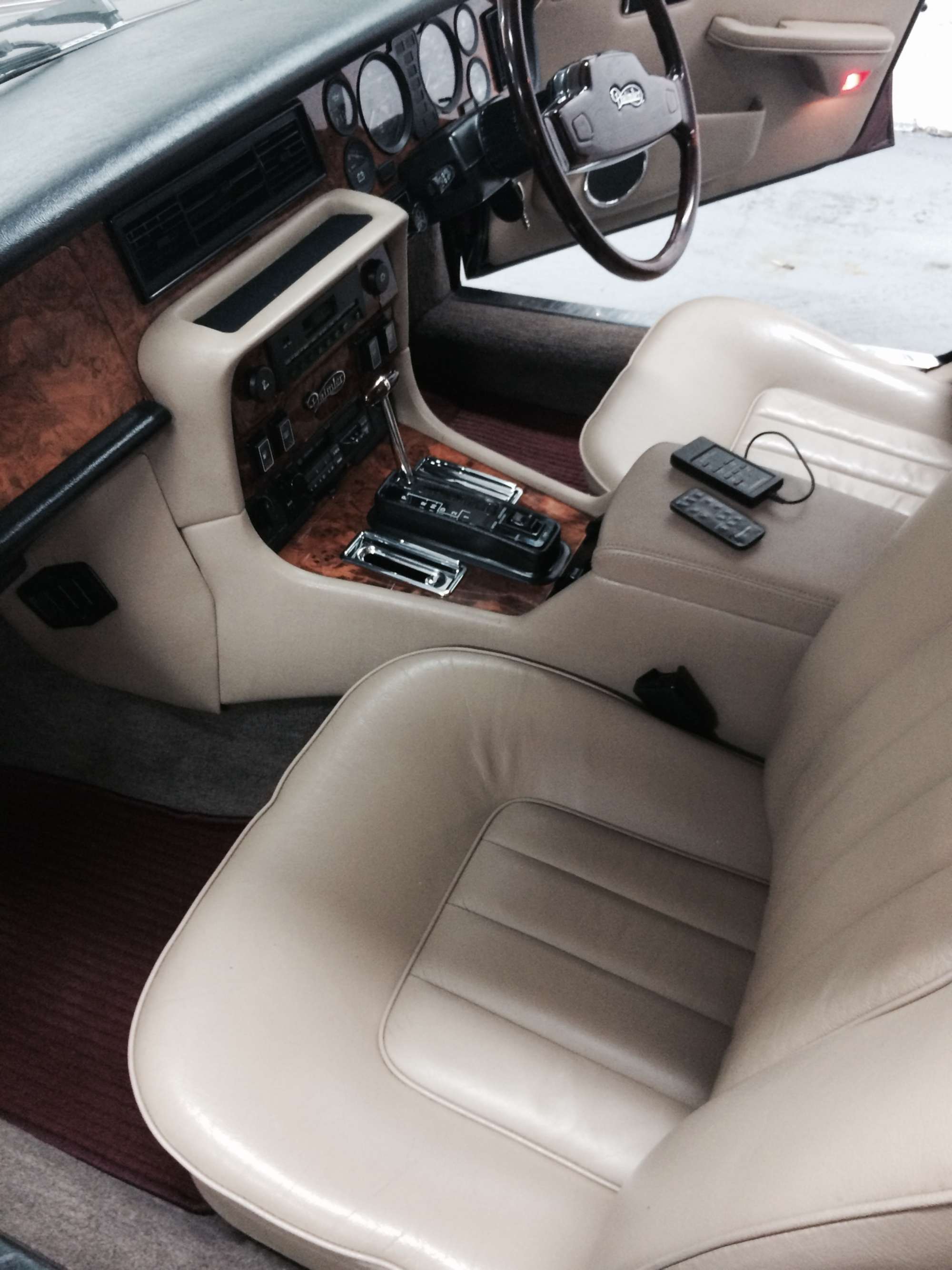 1992 Daimler Double Six -Sold