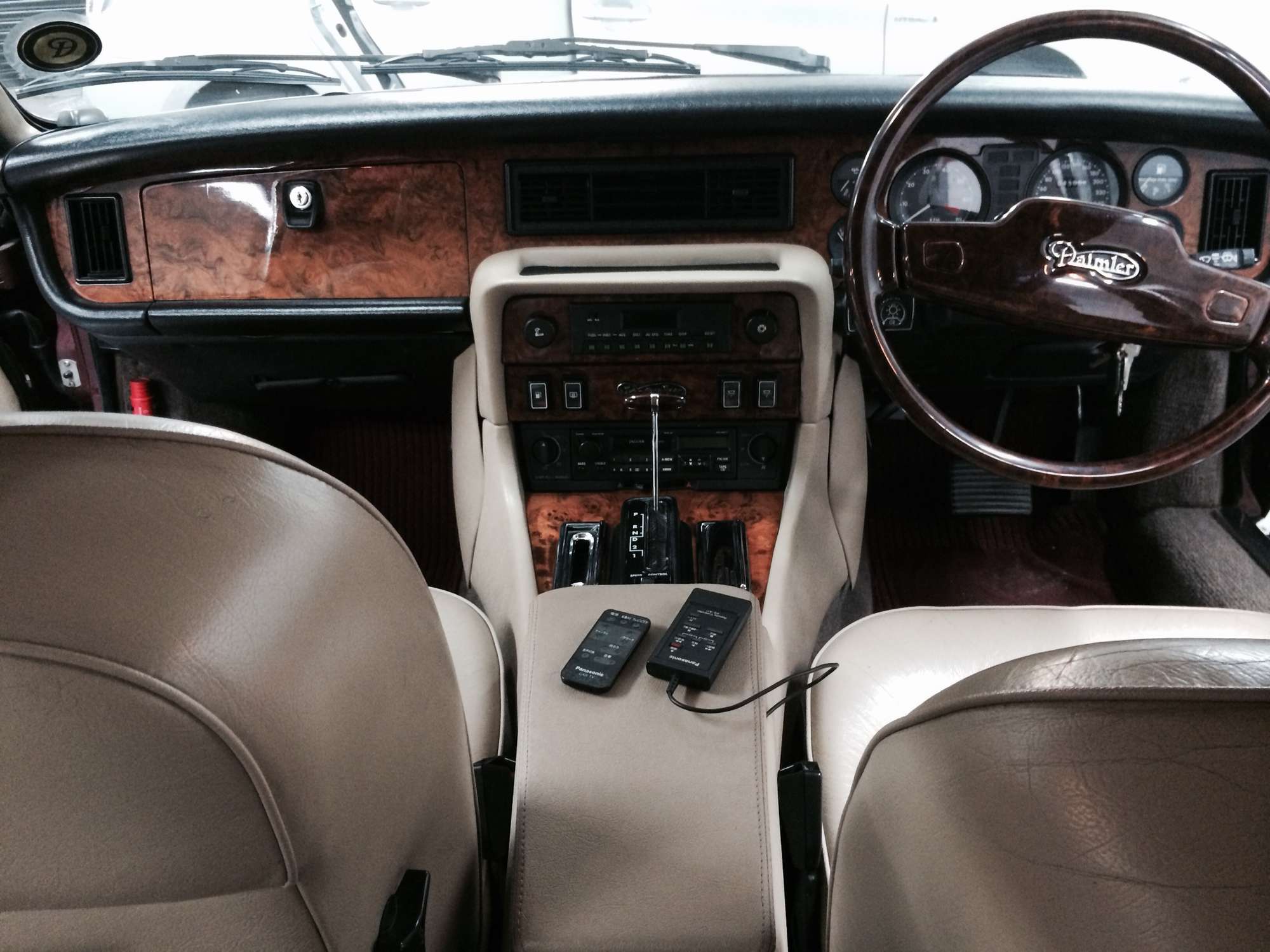 1992 Daimler Double Six -Sold