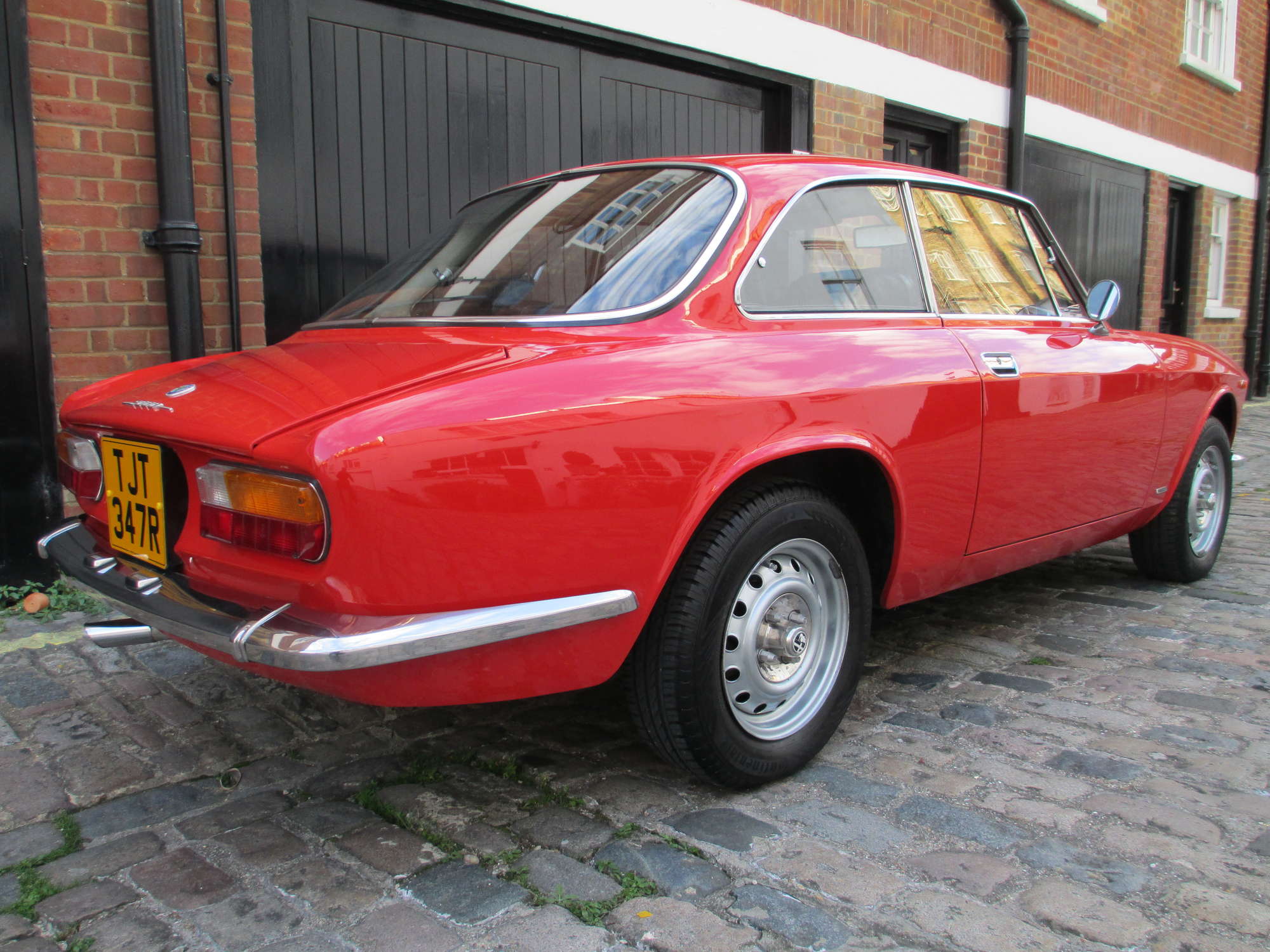 1975 Alfa Romeo 2000GTV Automatic-Sold