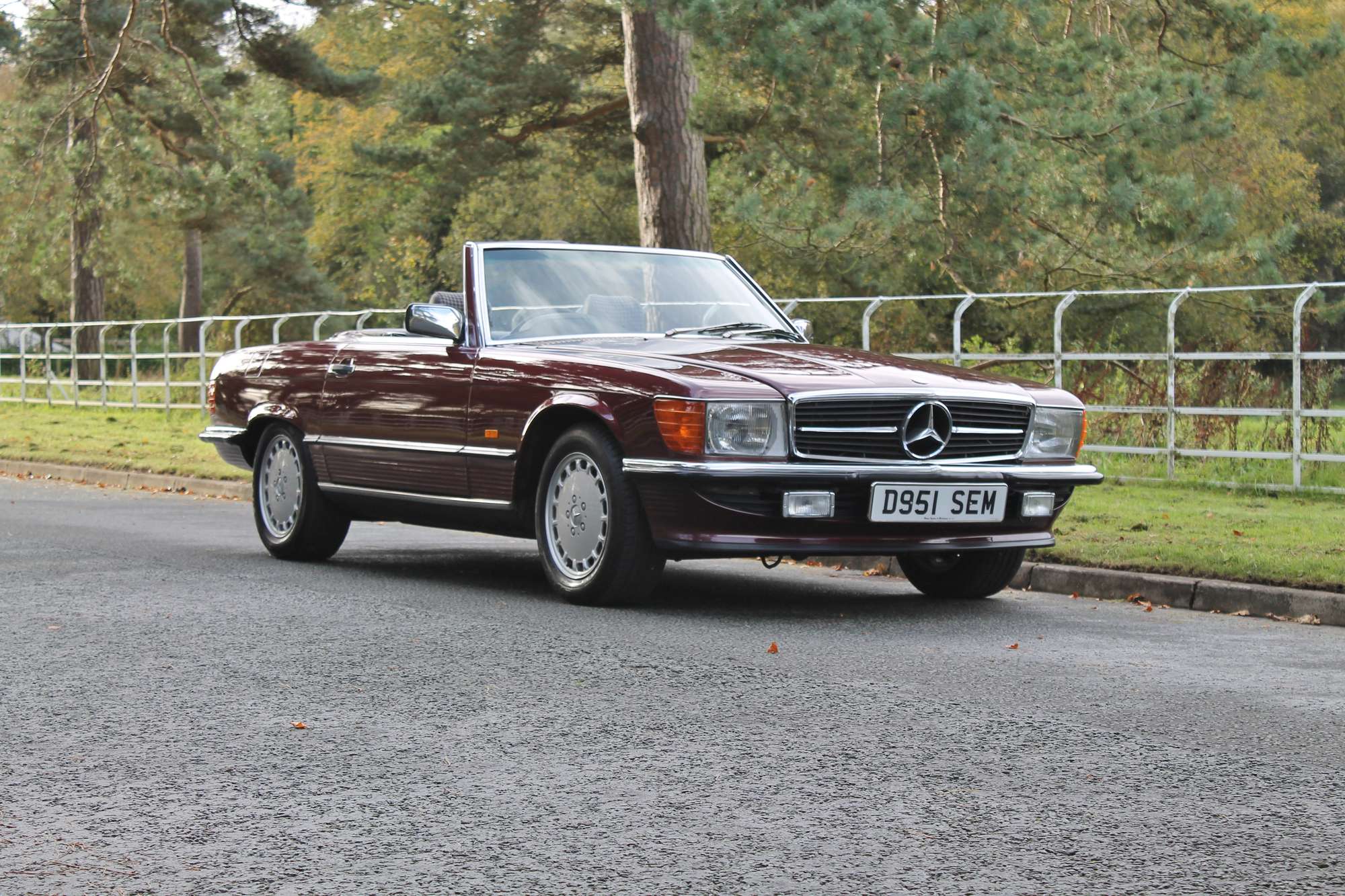 1986 Mercedes-Benz 300SL-Auction Lot