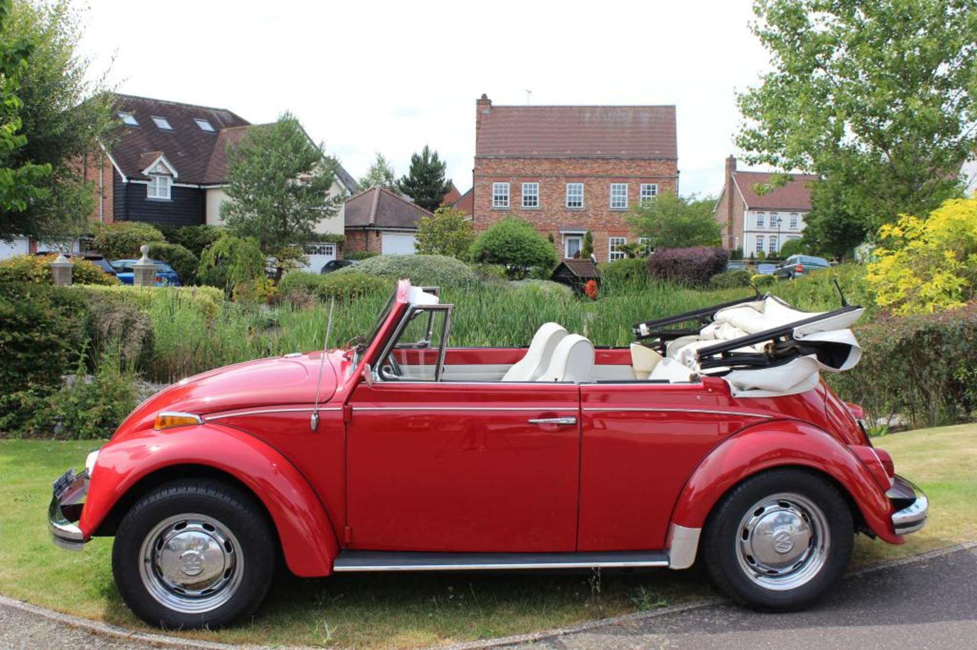 1968 Volkswagen Karmann Beetle Cabriolet-Sold