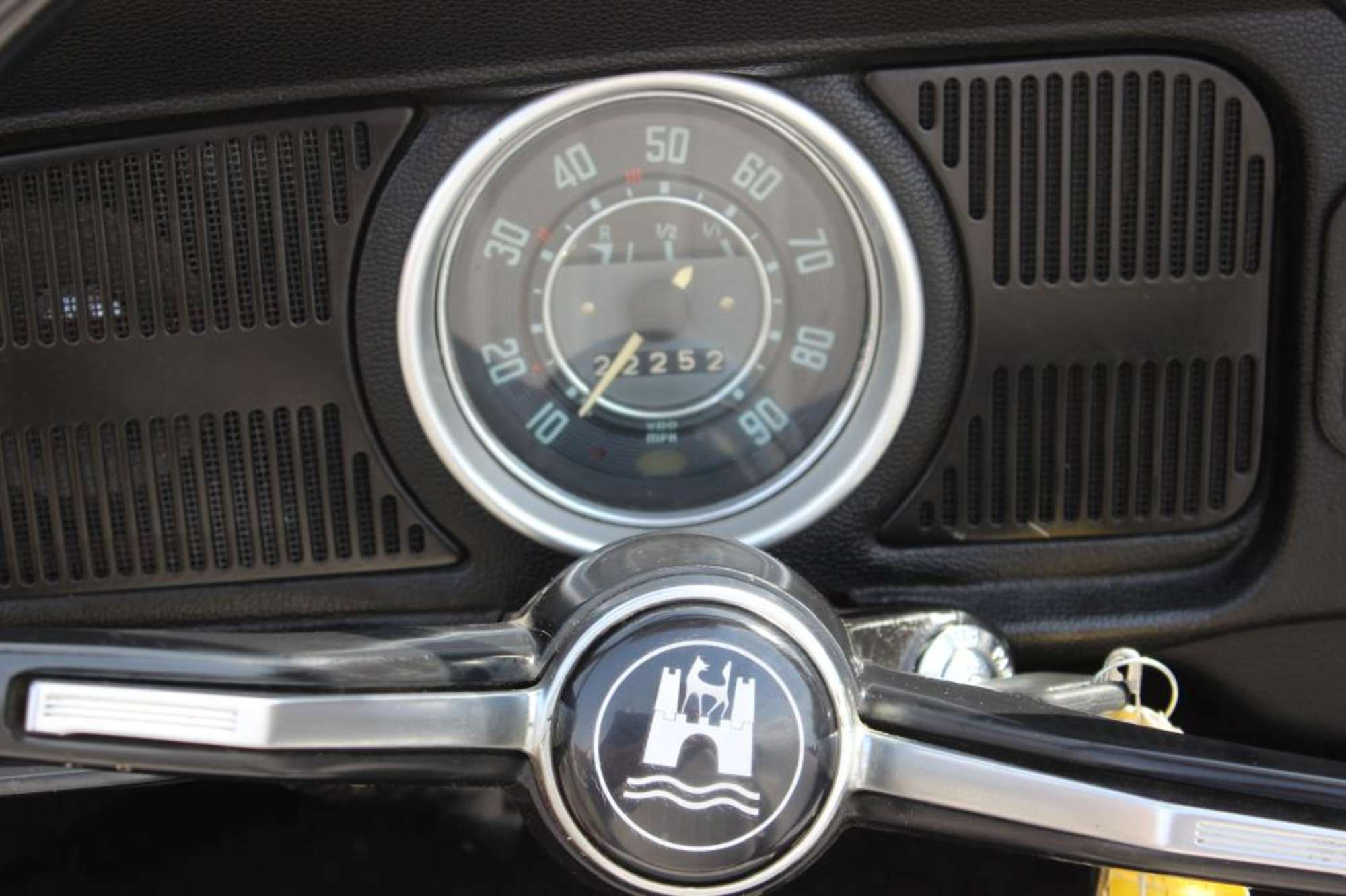 1968 Volkswagen Karmann Beetle Cabriolet-Sold