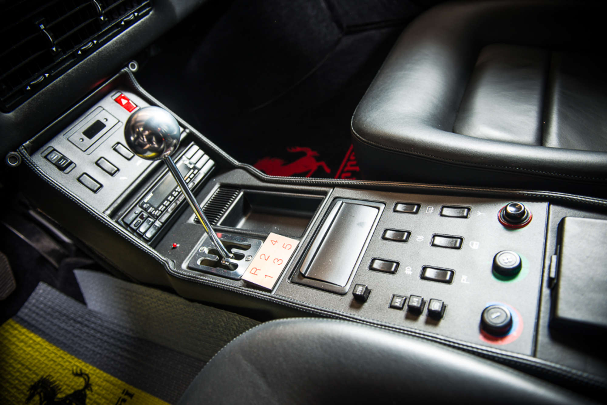 1991 Ferrari Mondial T-Sold