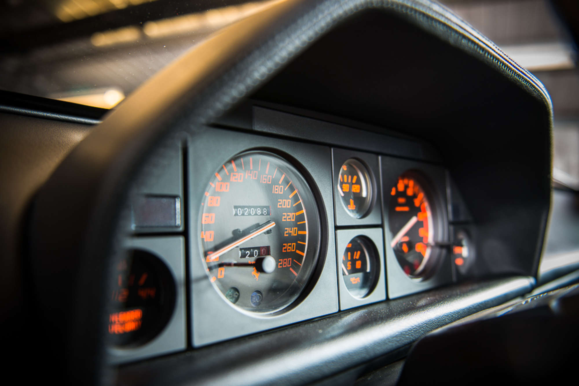 1991 Ferrari Mondial T-Sold