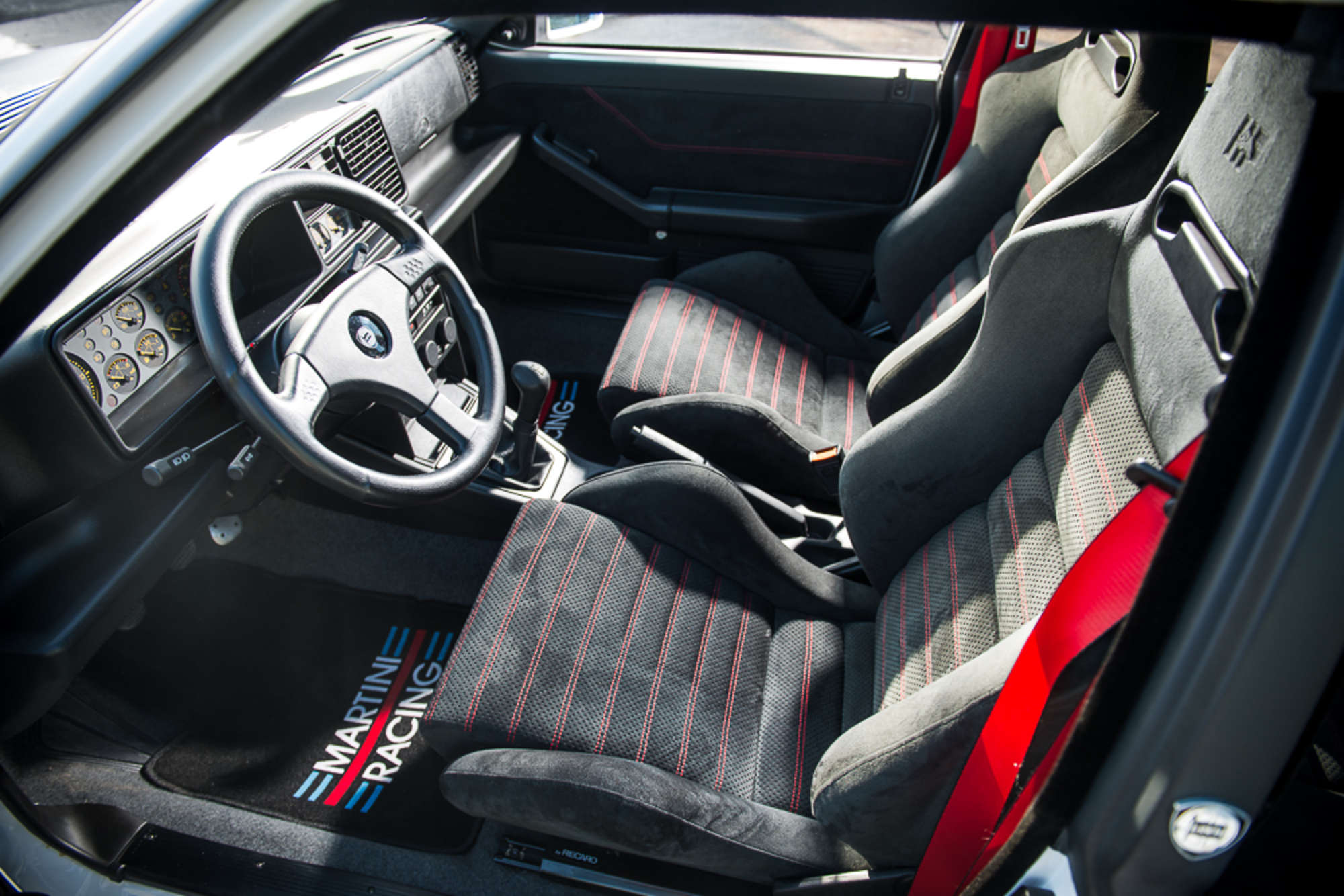 1992 Lancia Delta Integrale HF Turbo Martini 5-Auction Lot