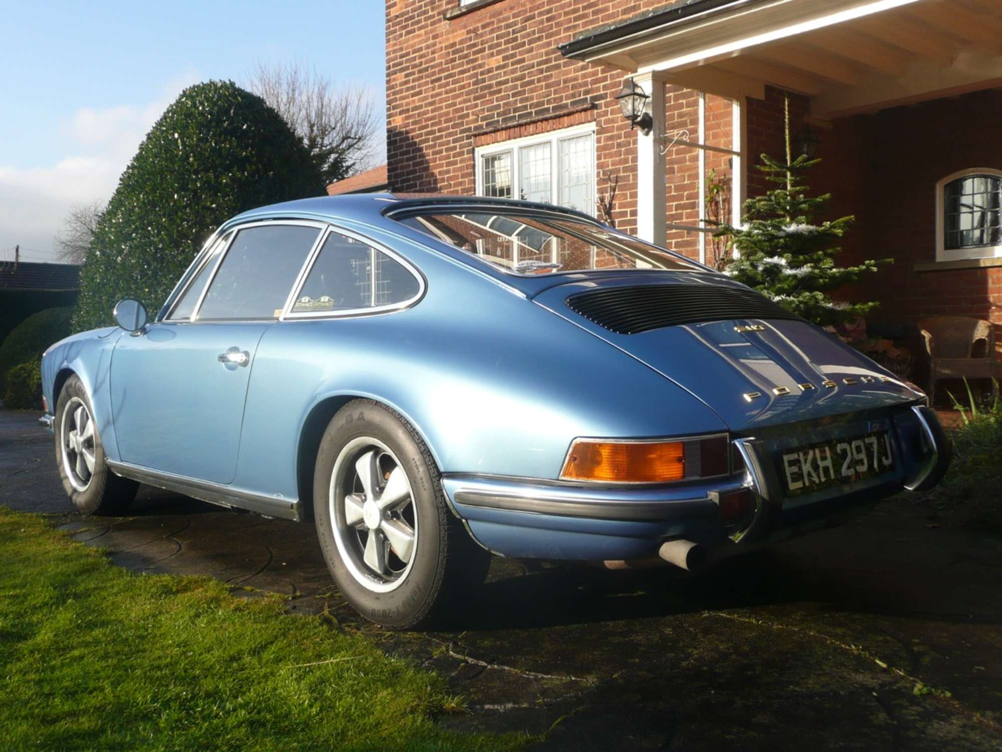 1971 Porsche 911T 2.2 Coupe-Sold