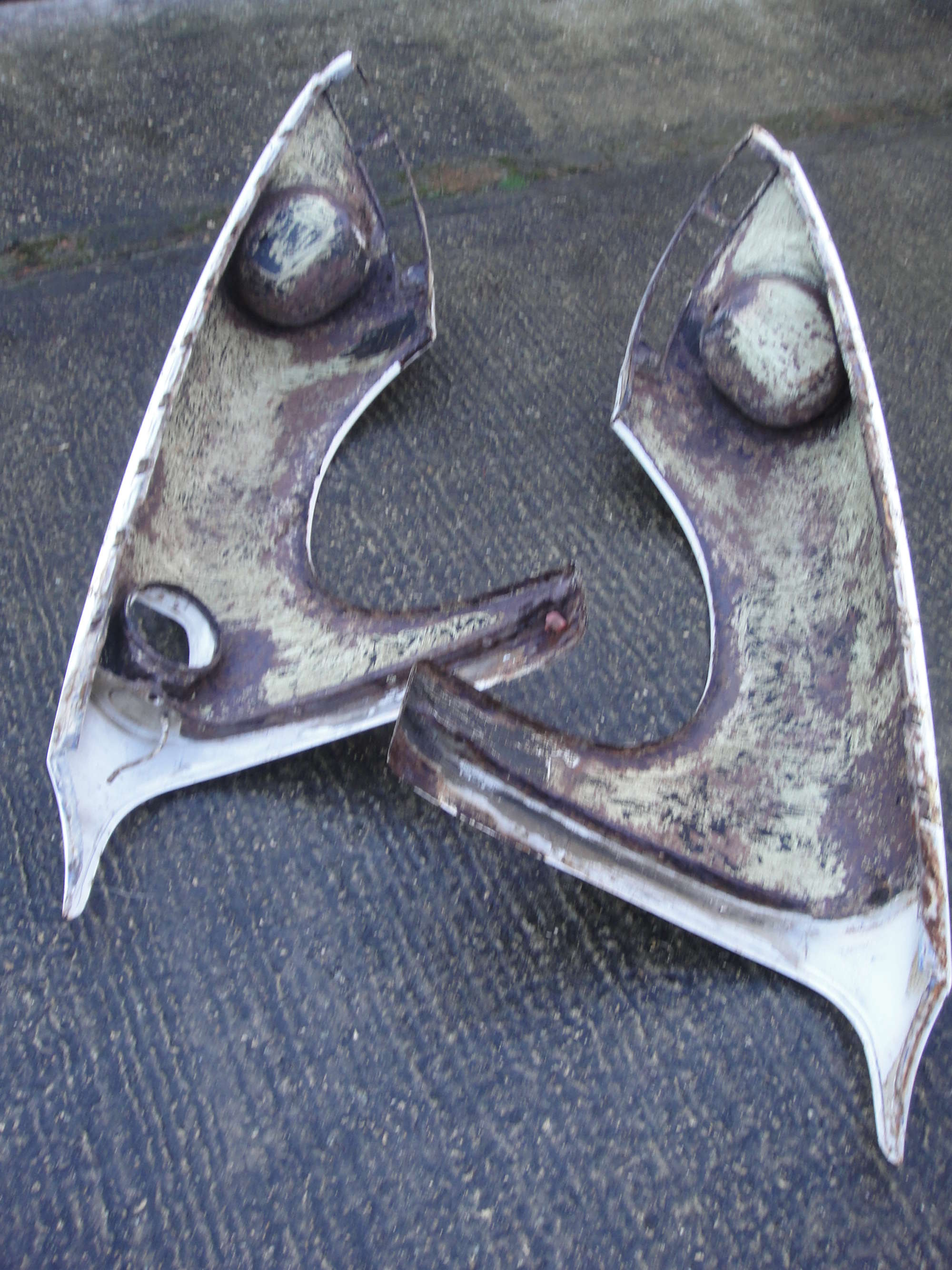 Porsche 911T Front Wings-Sold