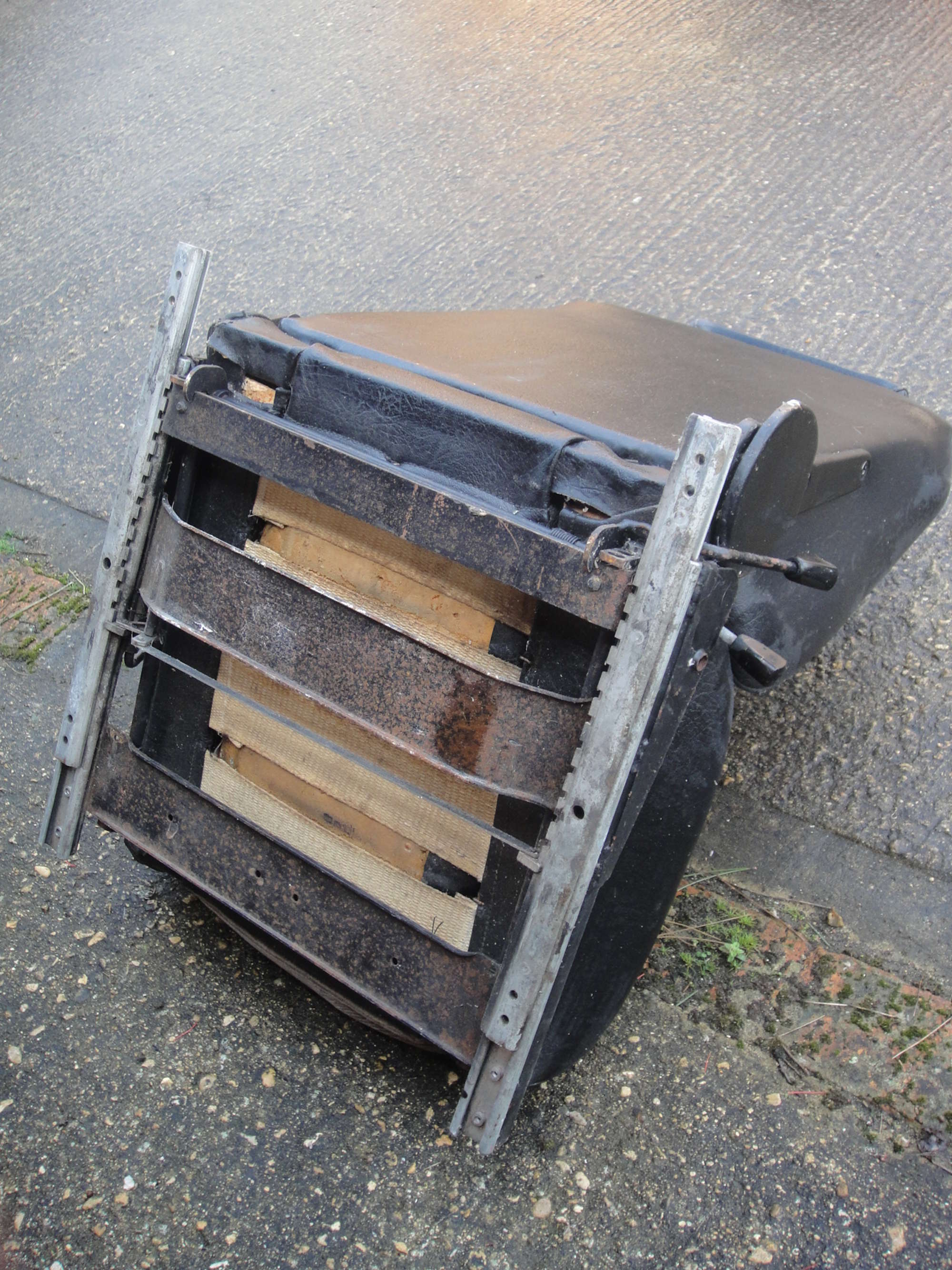 Porsche 911T Seats-Sold