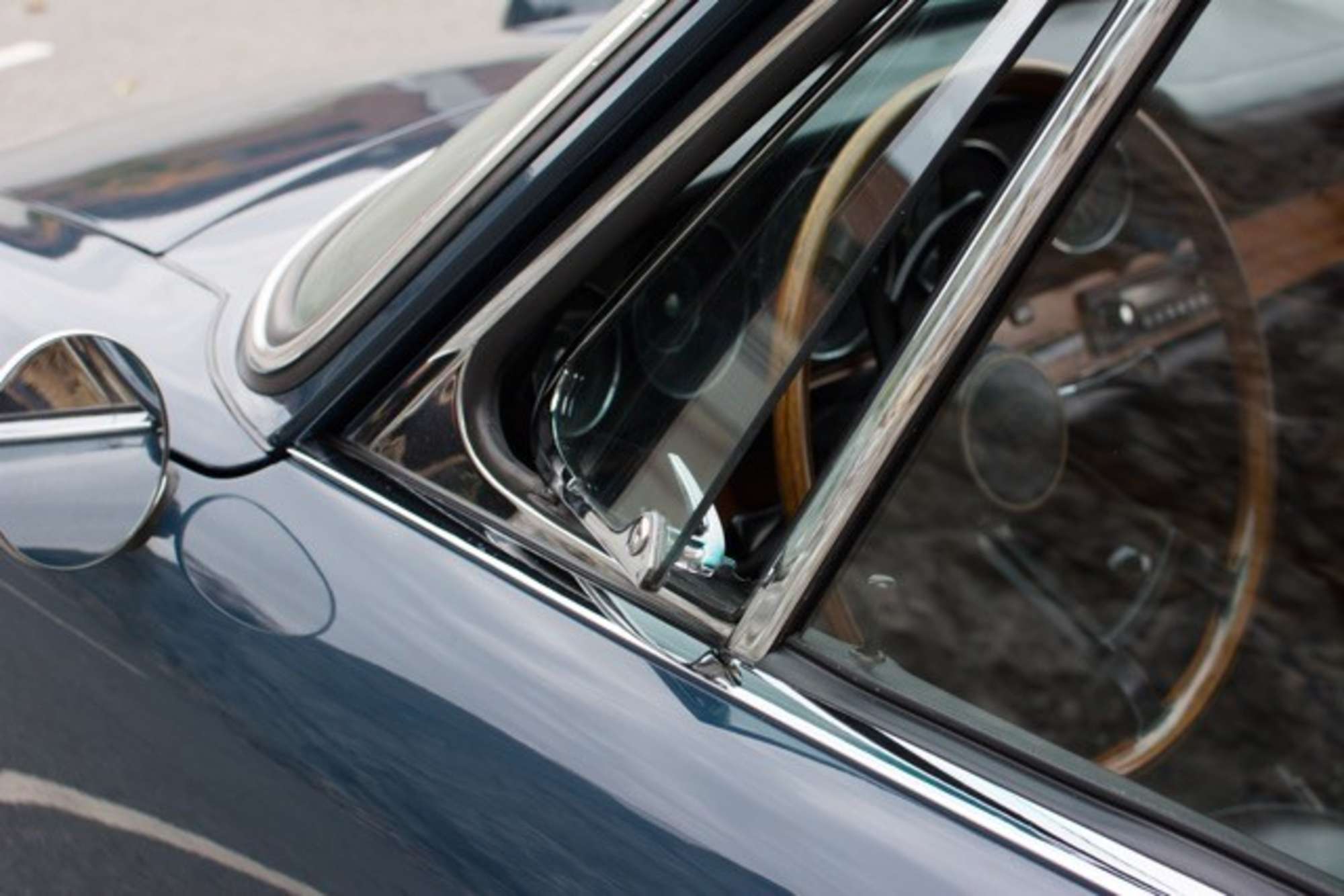 1965 Porsche 911 SWB-Sold