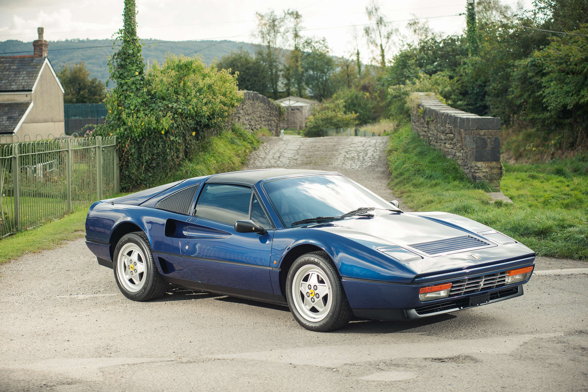 1988 Ferrari GTS Turbo-Auction Lot