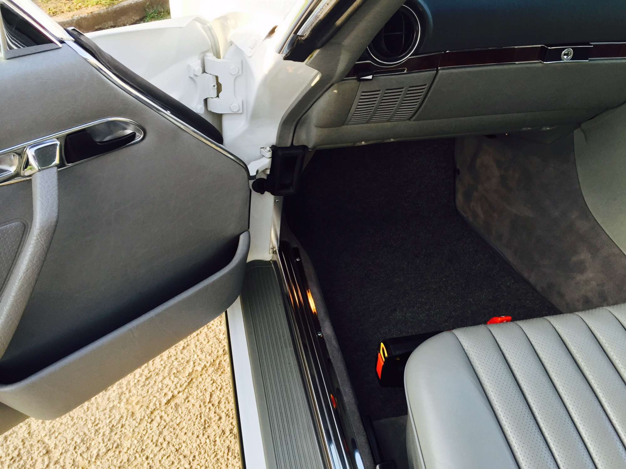 1986 Mercedes-Benz 500 SL Auto 9044 Miles from New-Sold