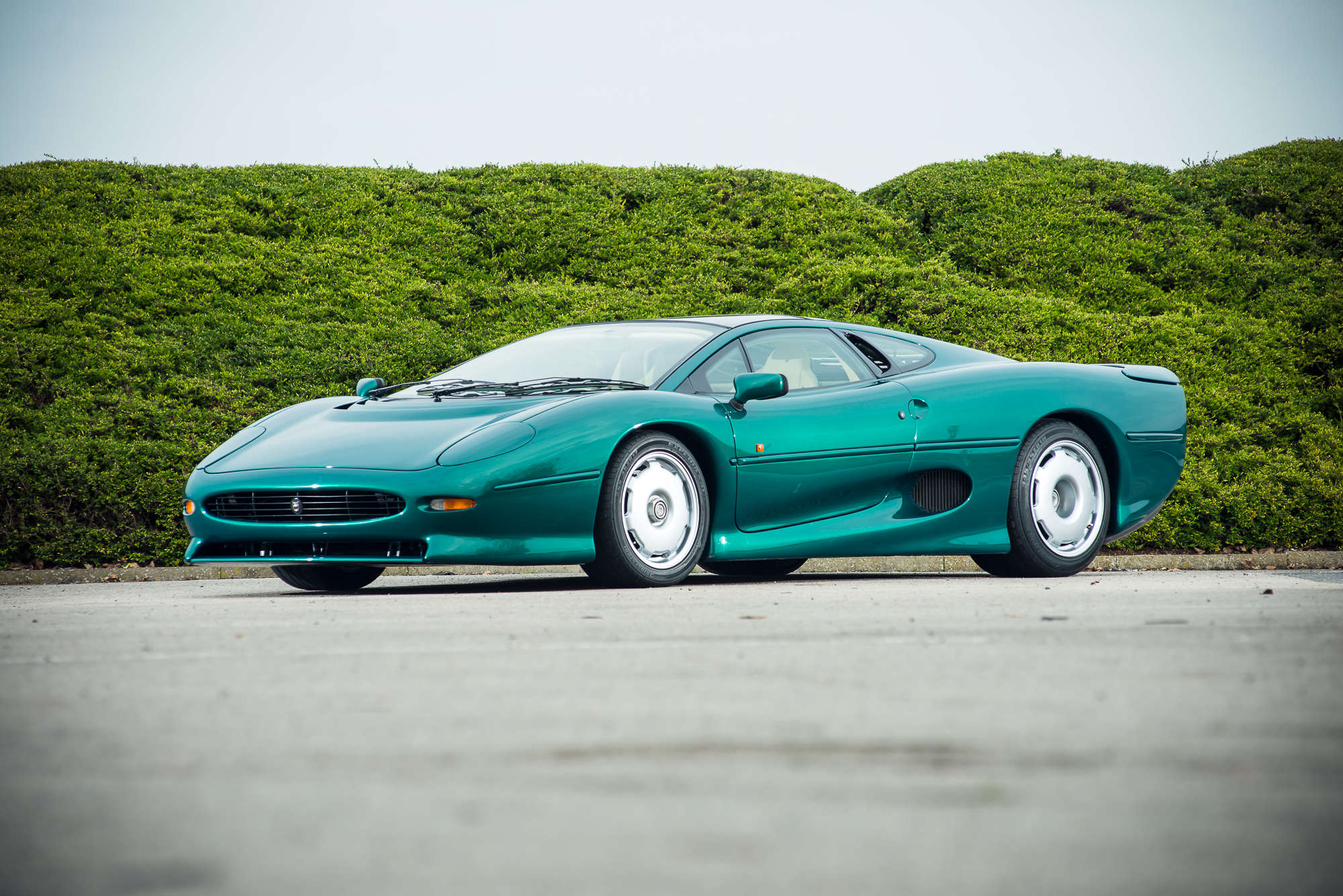 1991 Jaguar XJ220-Sold