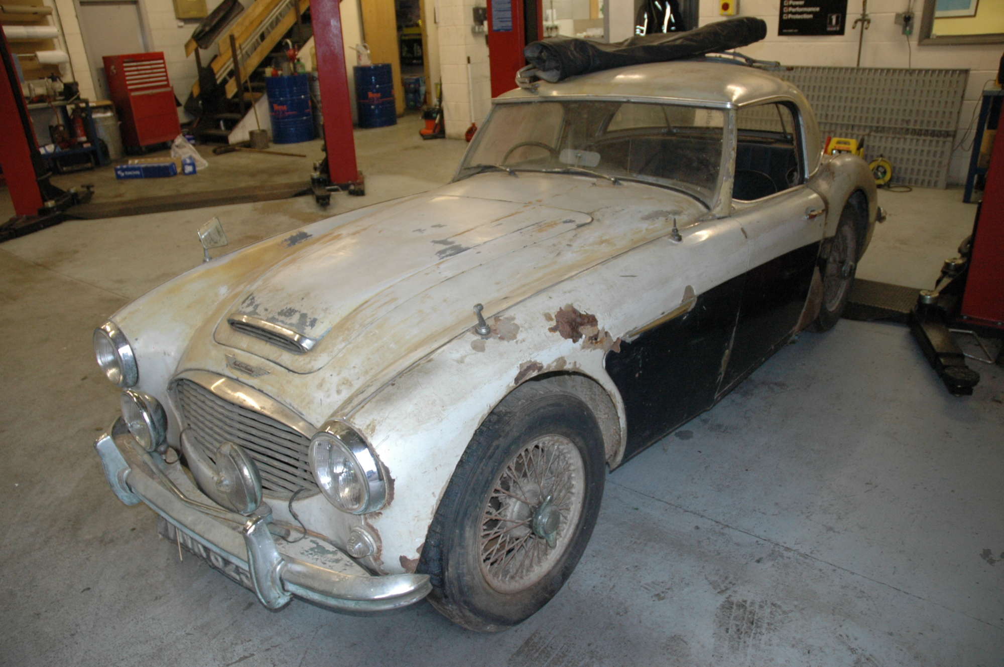 1960 Austin Healey 3000 BT7-Sold