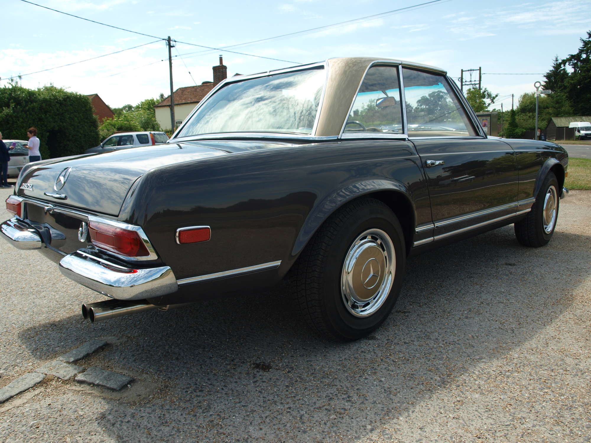 1968 Mercedes-Benz 280SL-Auction Lot