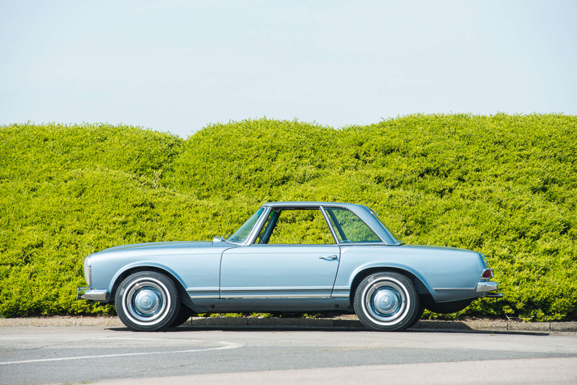 1963 Mercedes-Benz 230 SL Pagoda-Sold