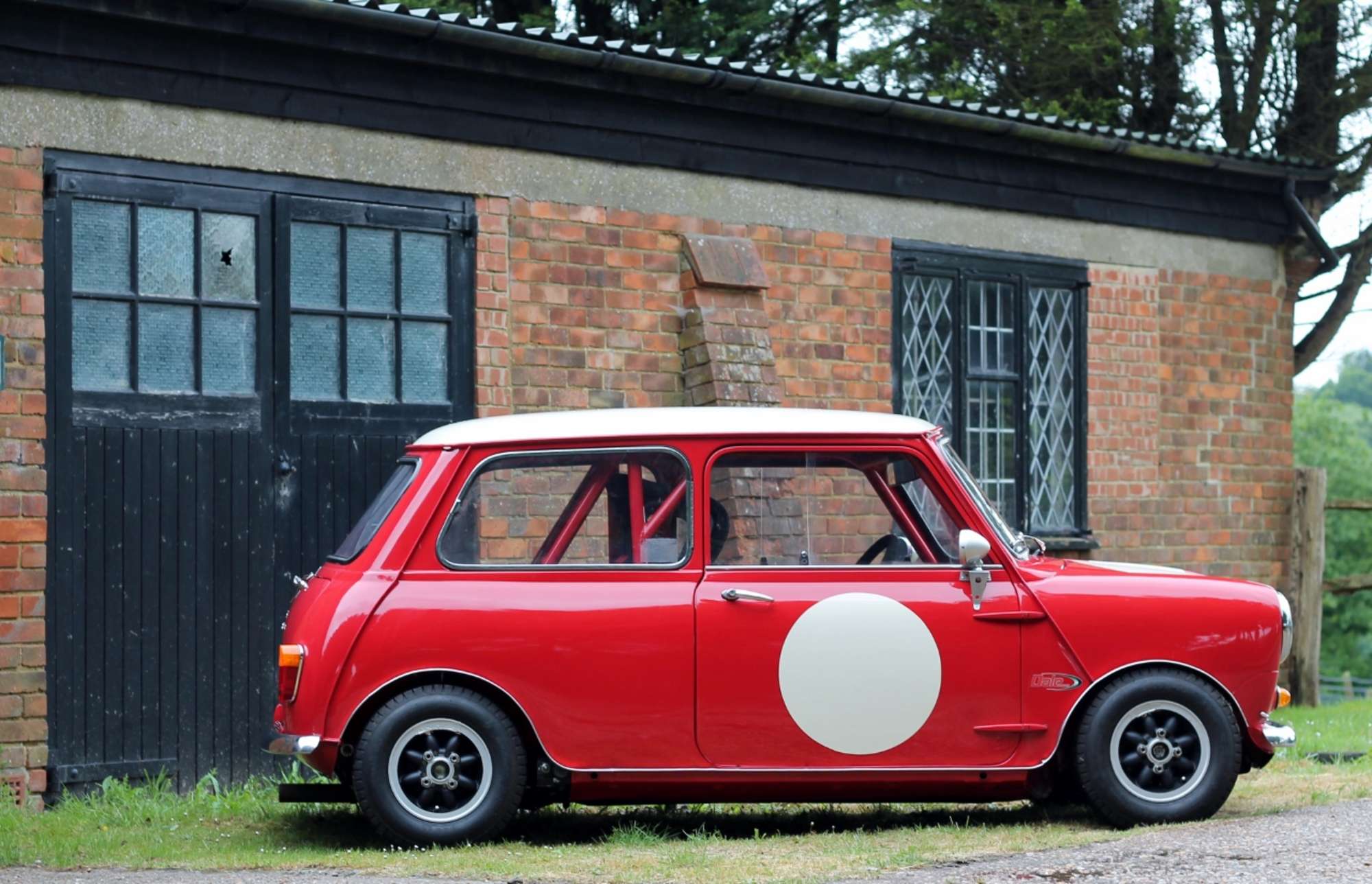 1965 Morris Mini Cooper S FIA Historic Race Car-Auction Lot