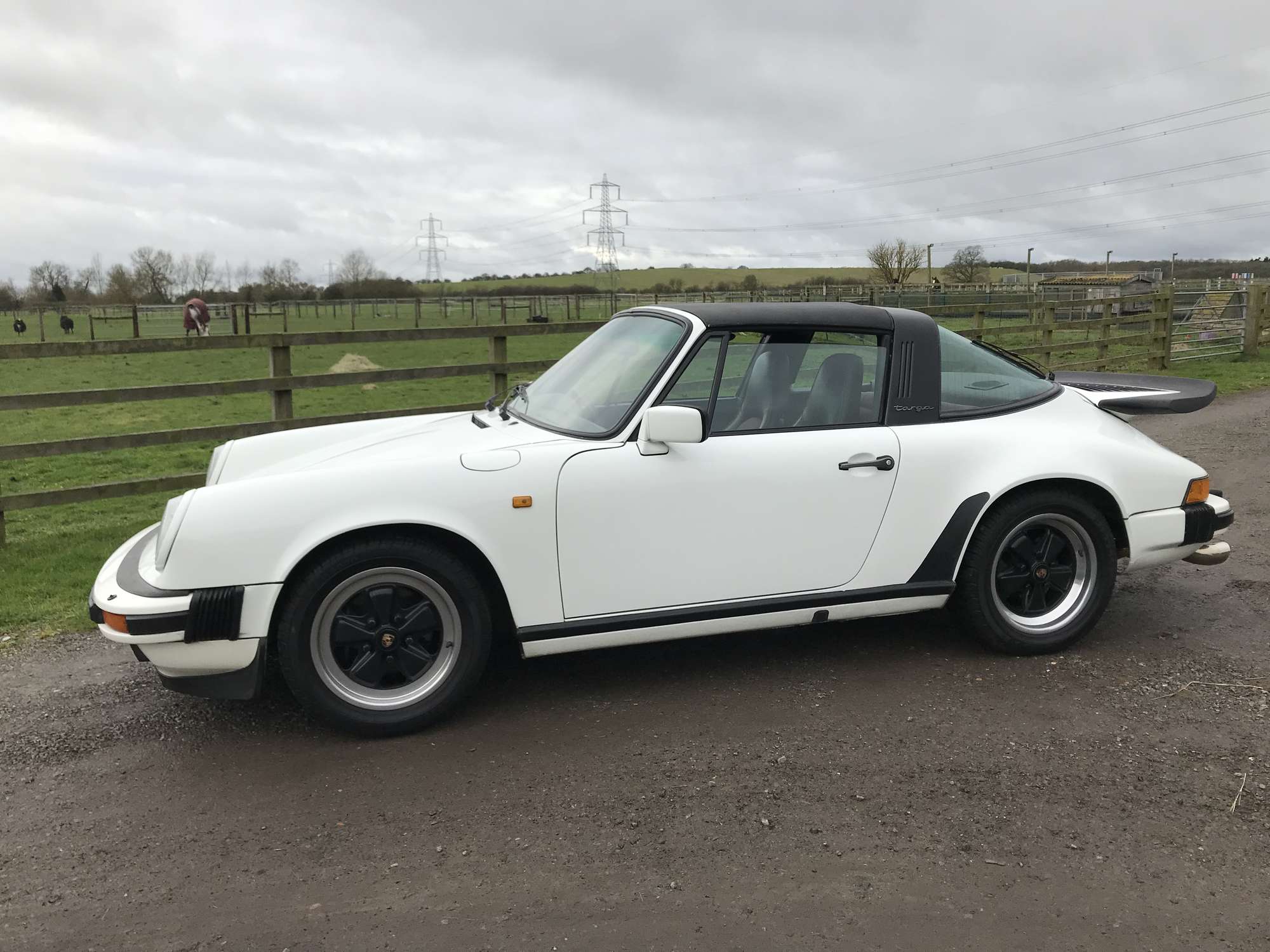 1986 Porsche 911 3.2 Carrera Targa-Auction Lot