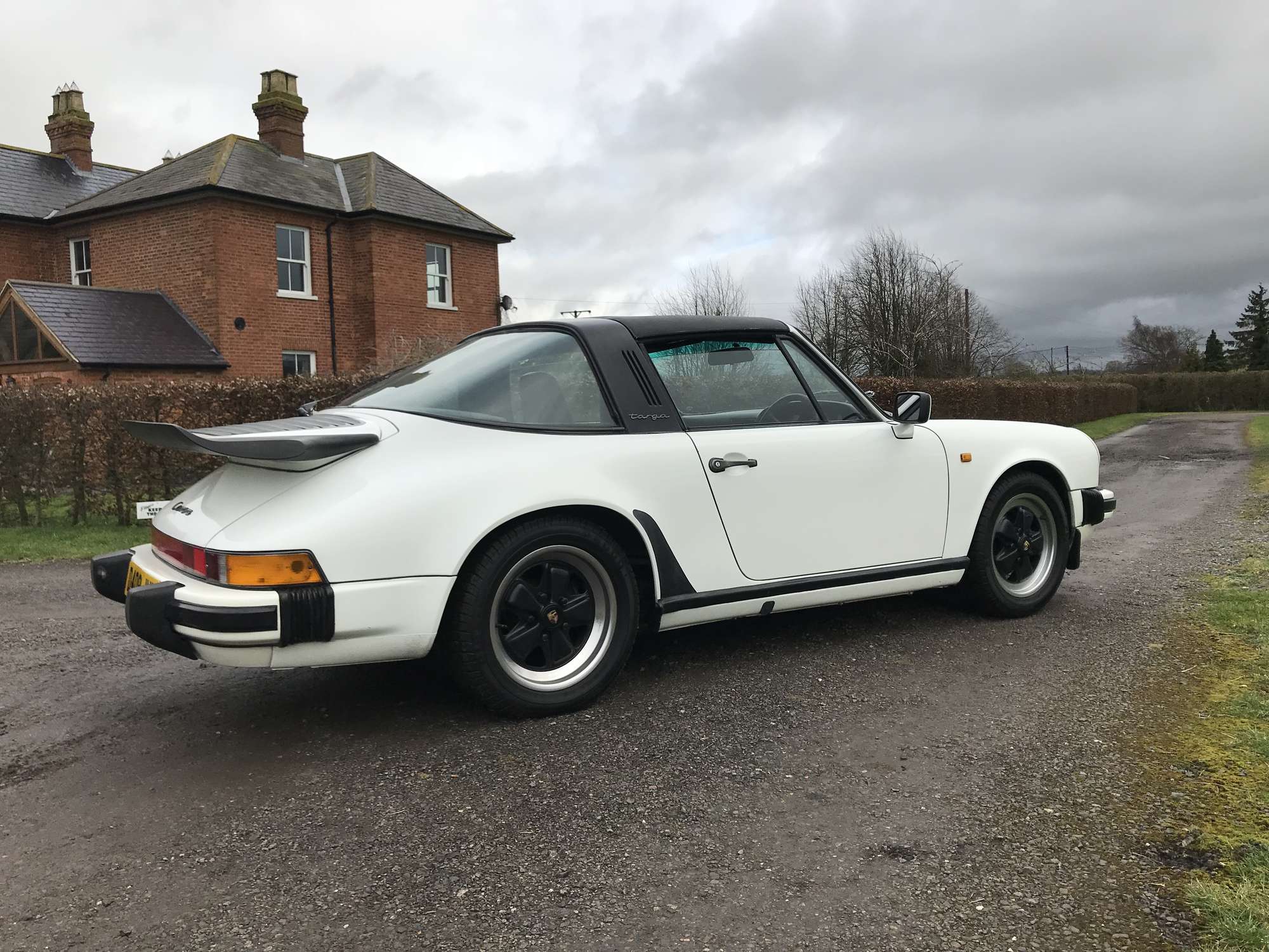 1986 Porsche 911 3.2 Carrera Targa-Auction Lot