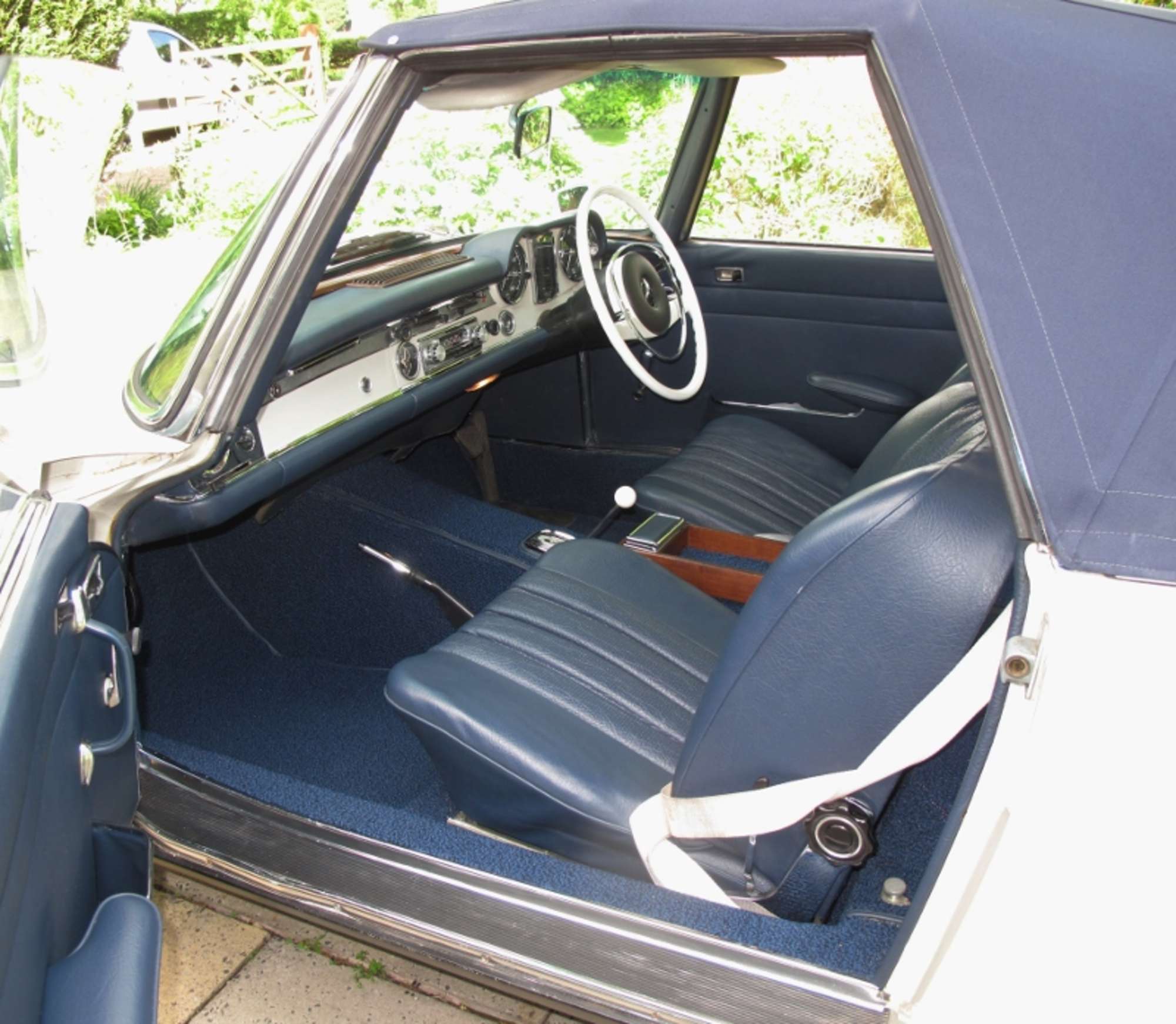 1968 Mercedes-Benz 280SL Pagoda -Sold